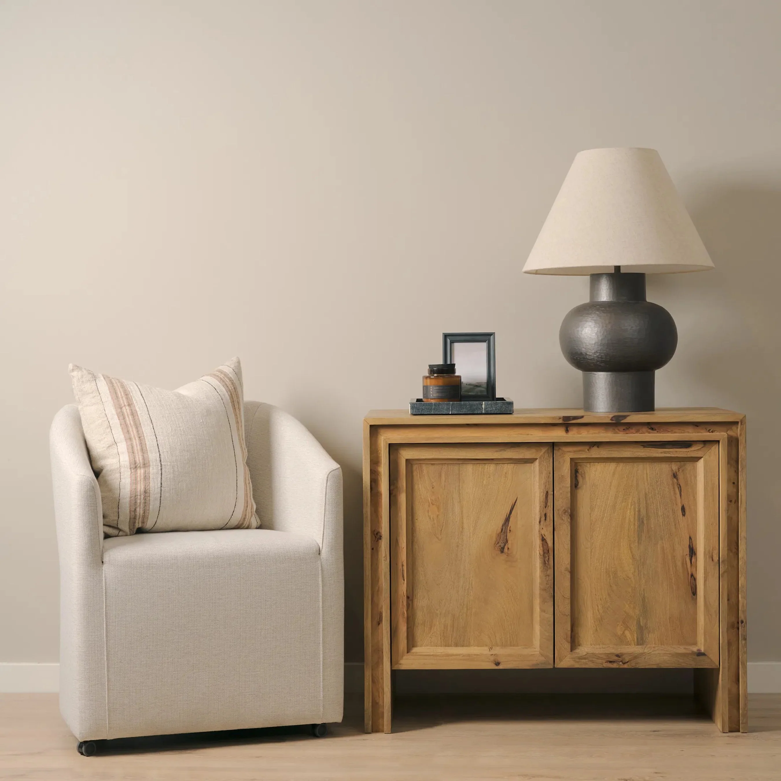 Notts Accent Cabinet - Image 11