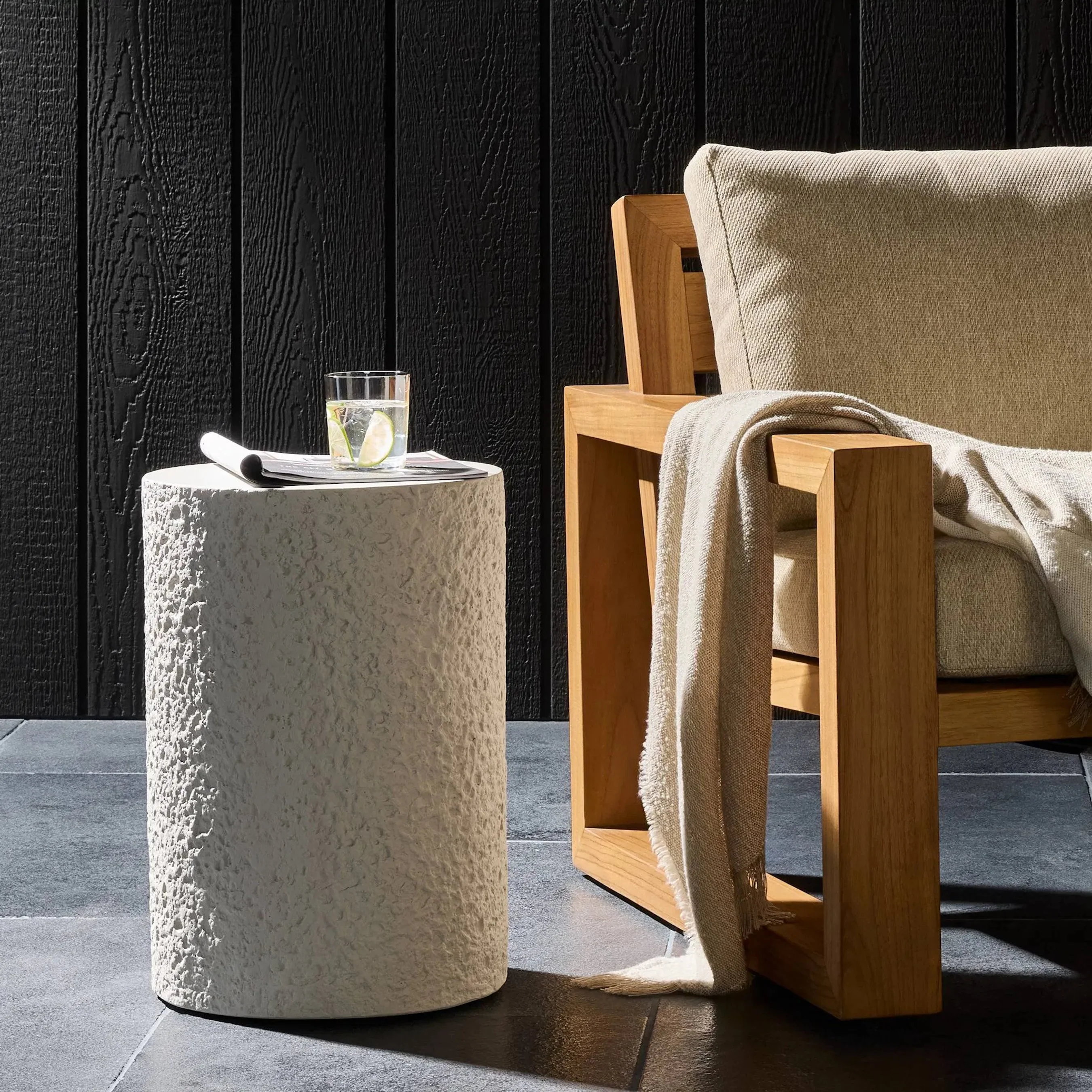 Otero Outdoor Round End Table - Image 7