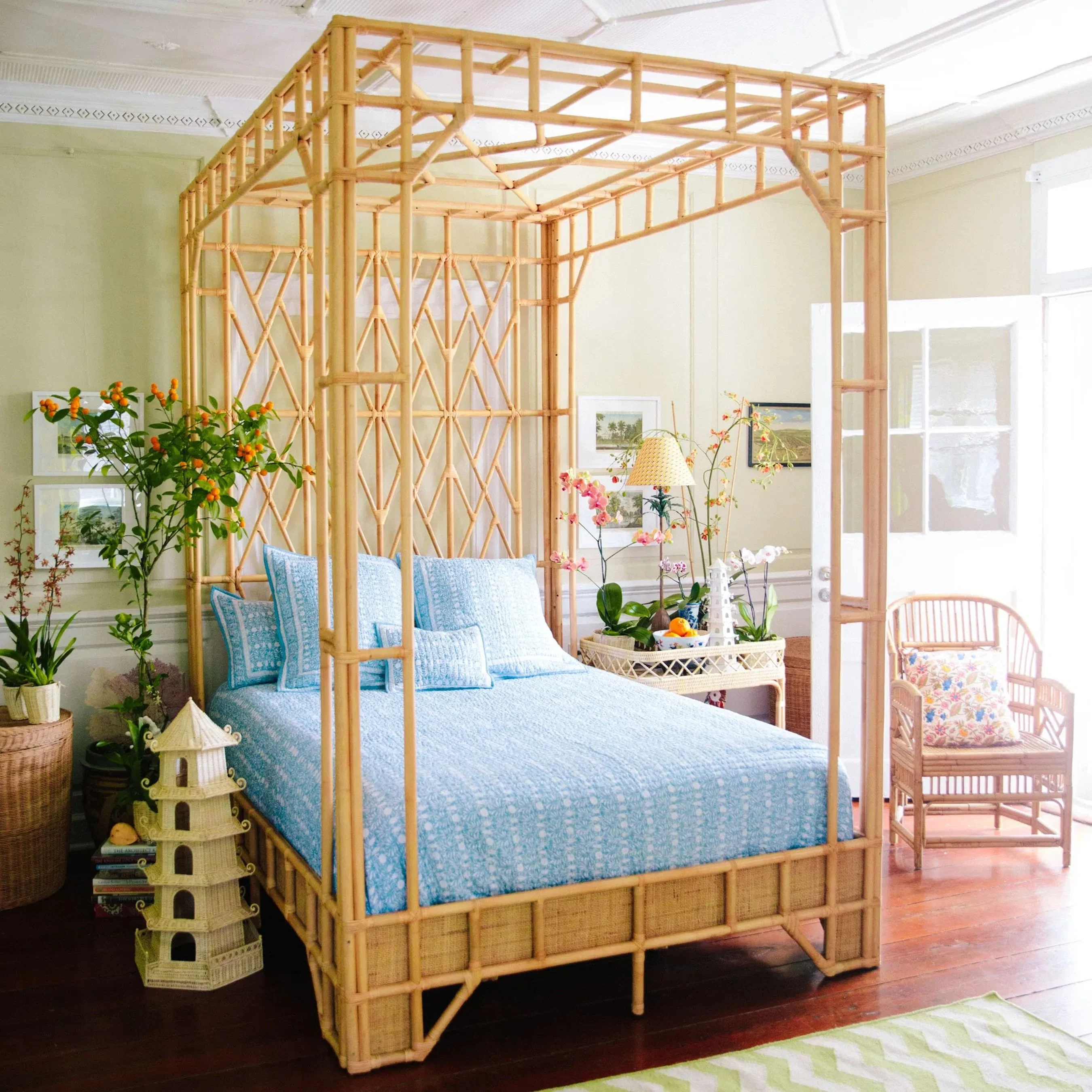 Paradise Canopy Bed - Image 3