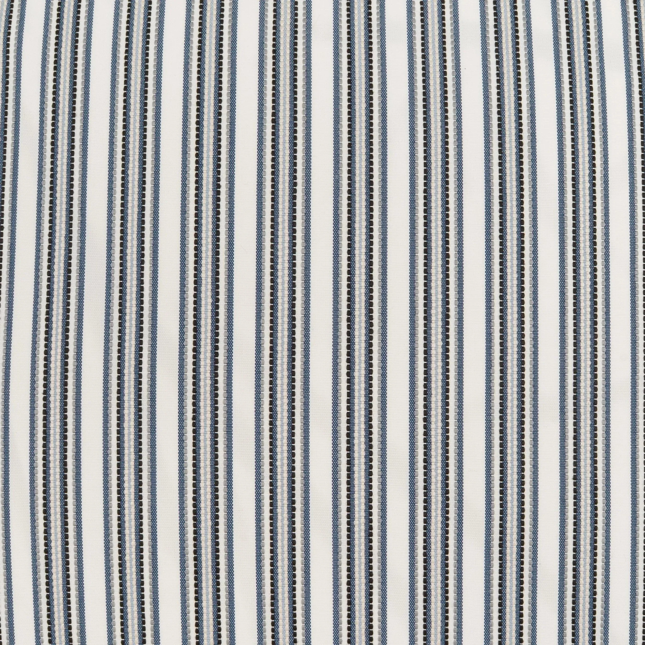 Pendle Indoor/Outdoor Pillow - Image 4