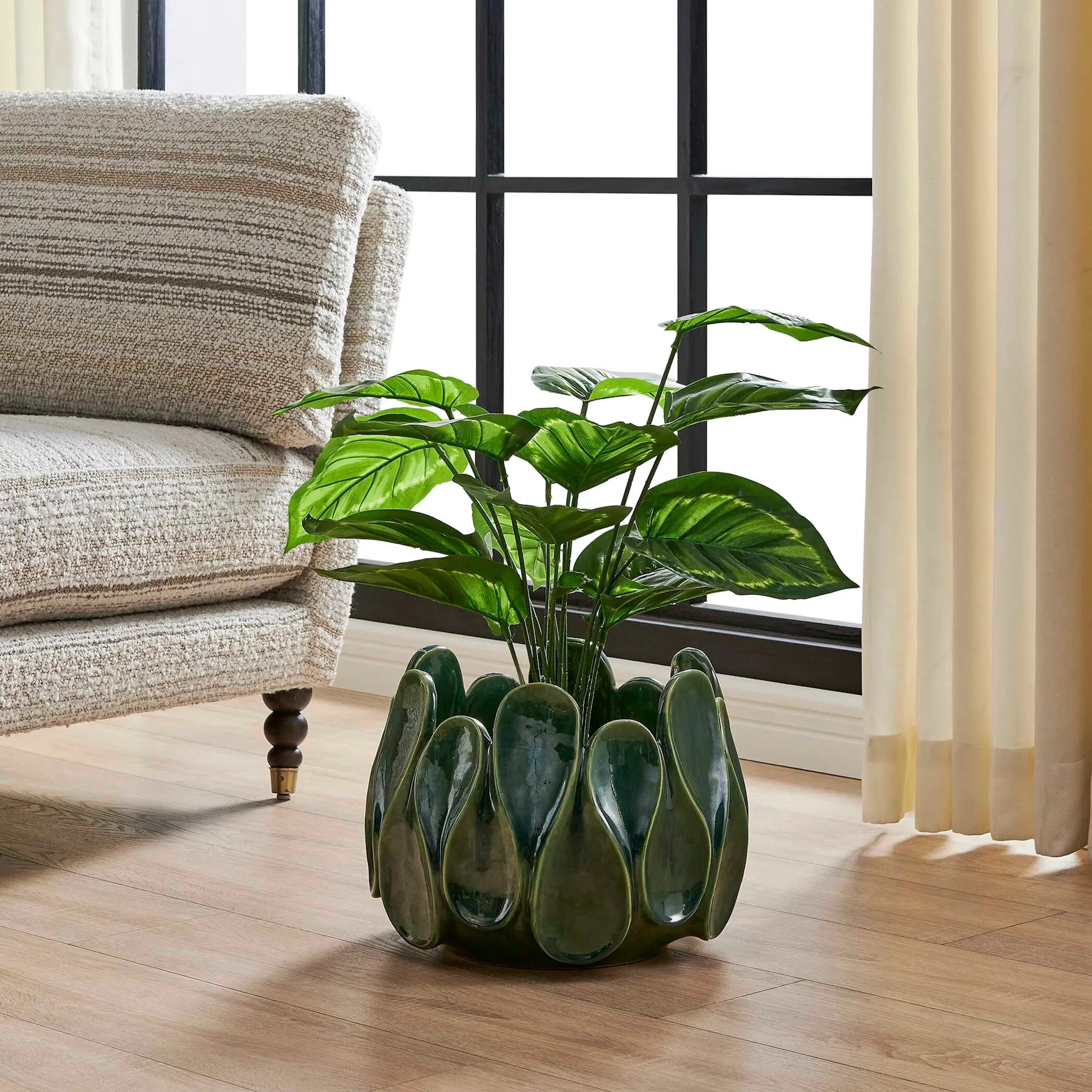 Petal Pinch Indoor-Outdoor Bowl - Image 3