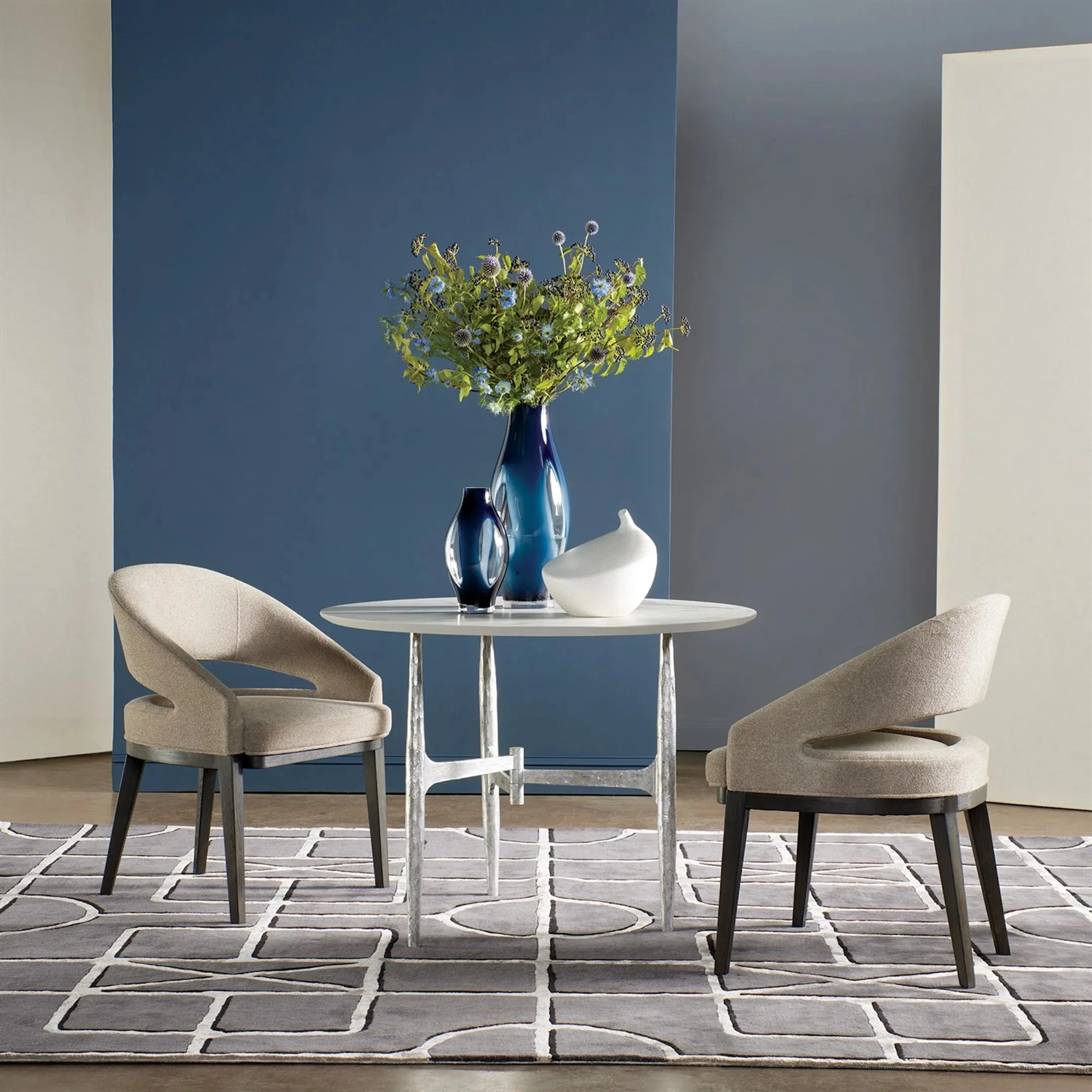 Radius Round Table - Image 7