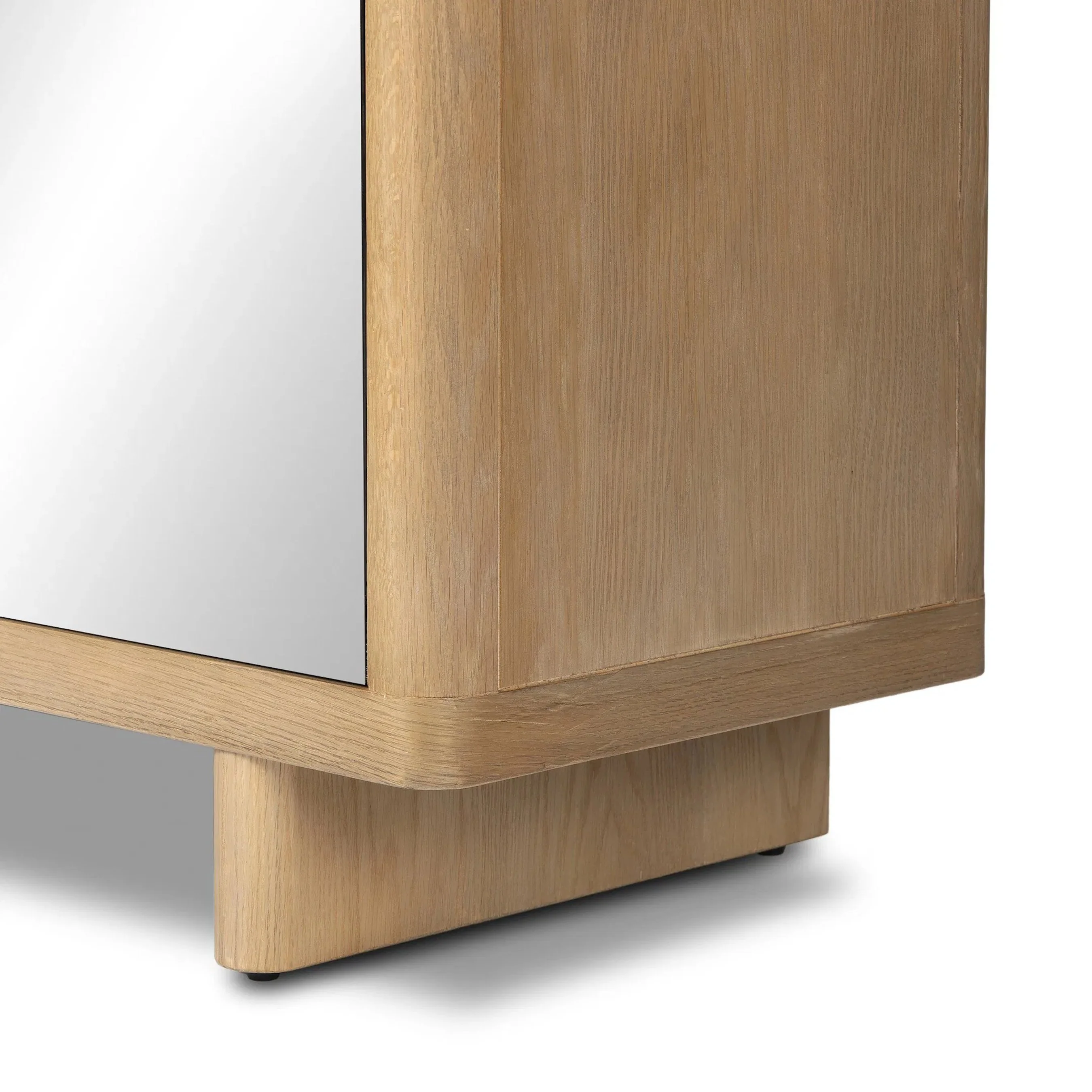 Reneen Bar Cabinet - Image 11