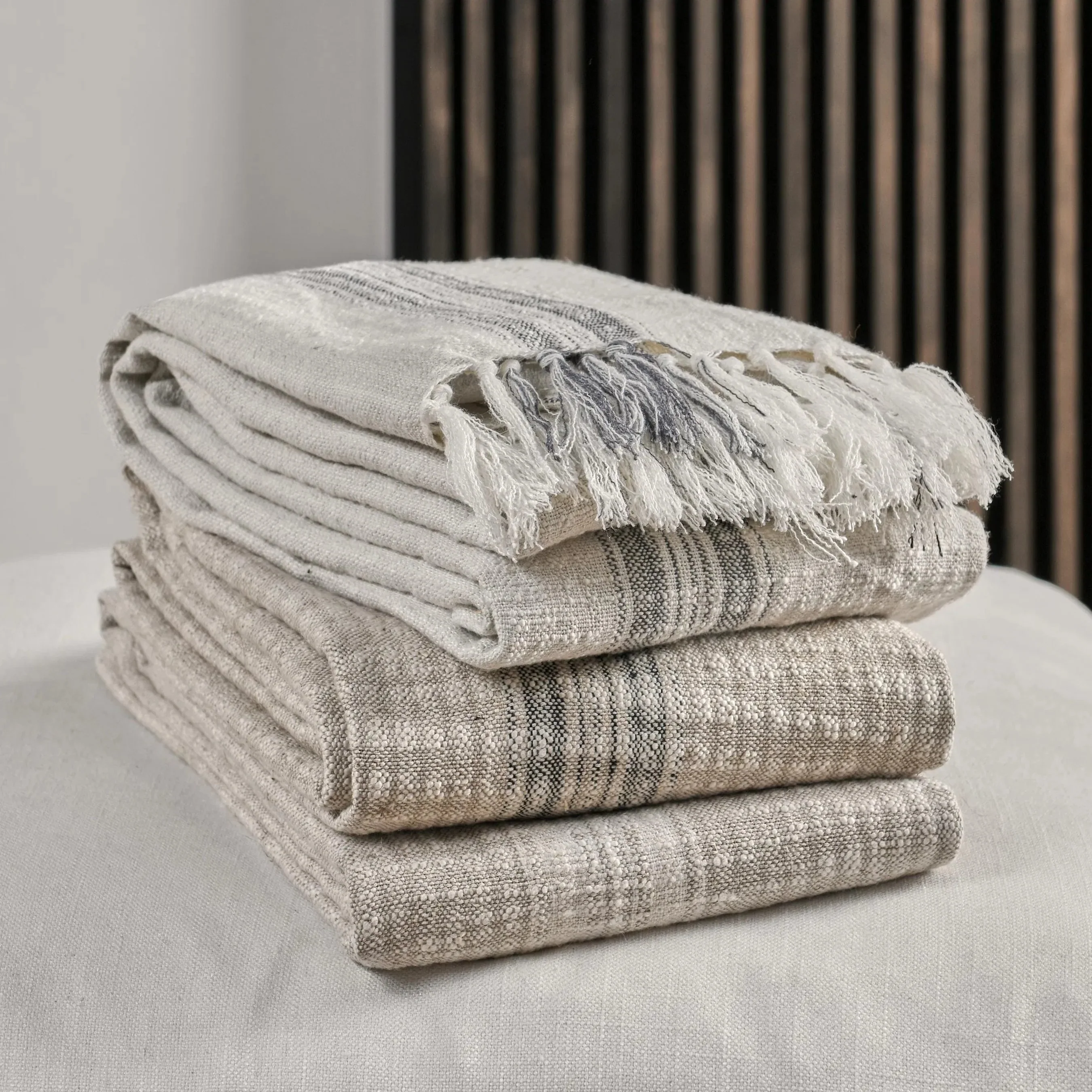 Ria Throw Blanket - Image 2
