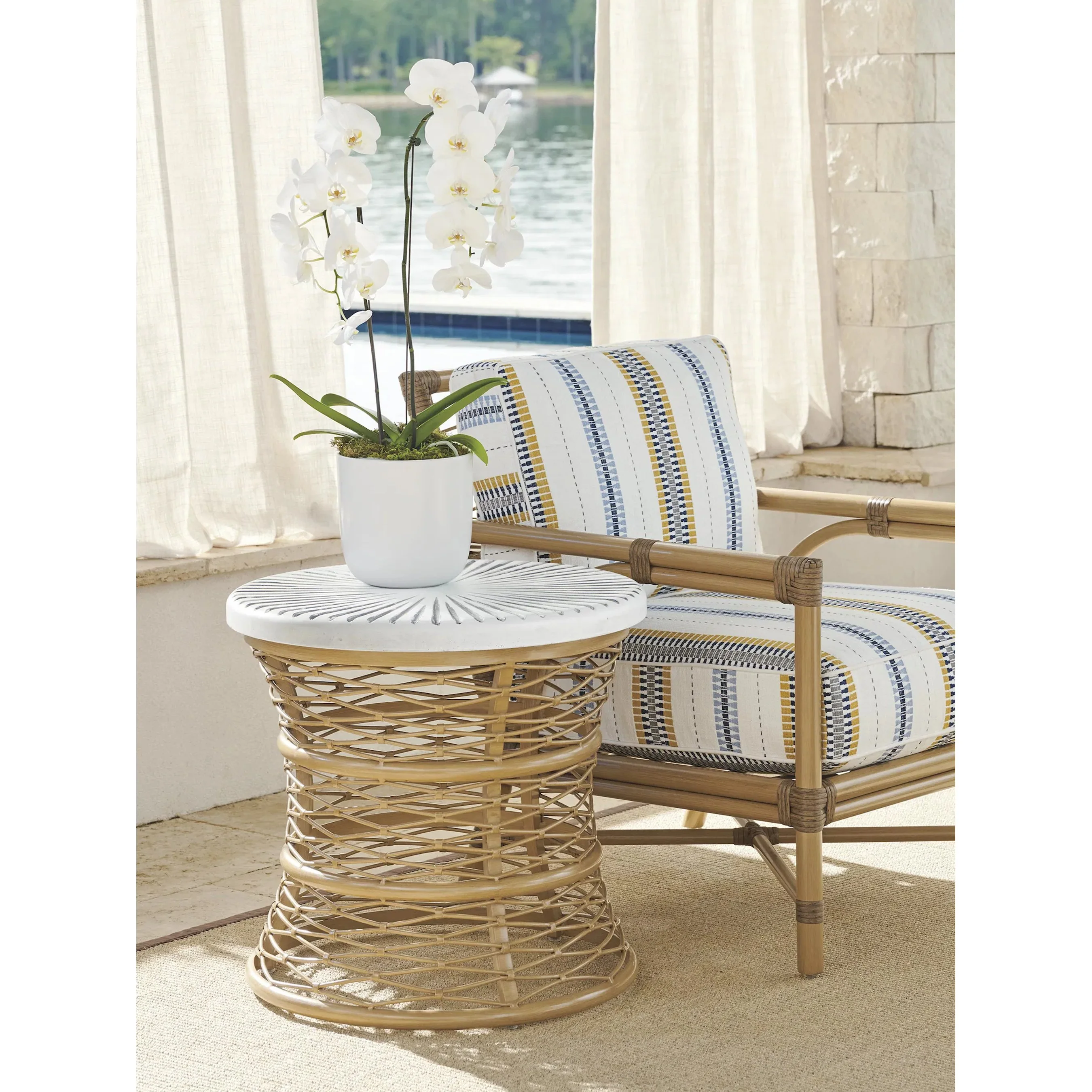 Round End Table - Image 3
