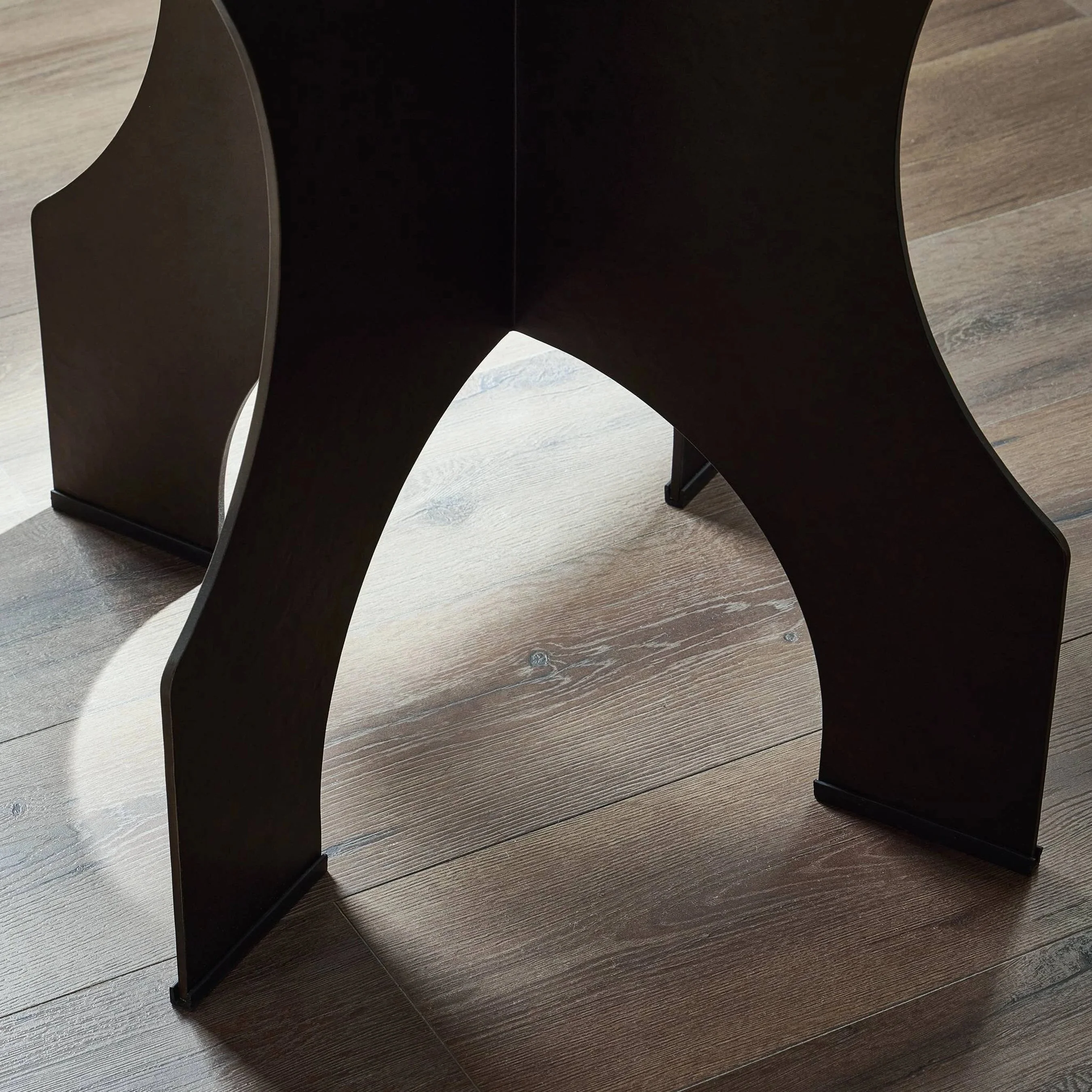 Round Side Table in Solid Iron - Image 9