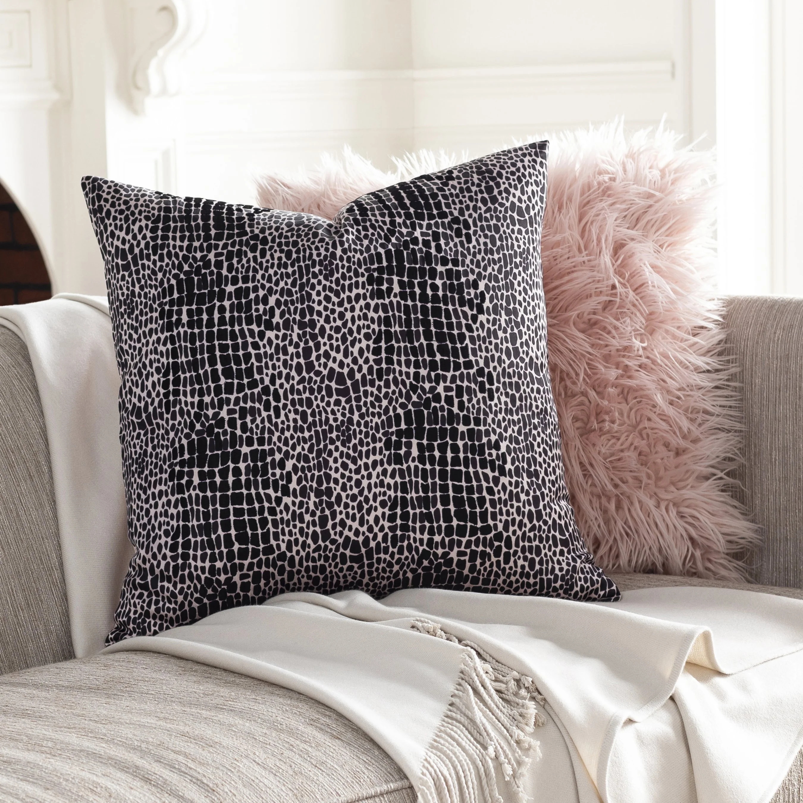 Safari Indoor/Outdoor Pillow - Image 5