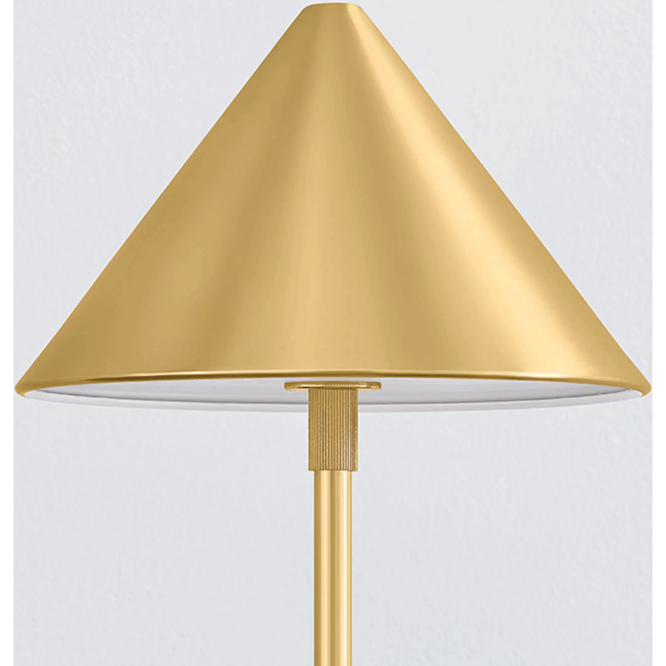 Salma Rechargeable Table Lamp - Image 4