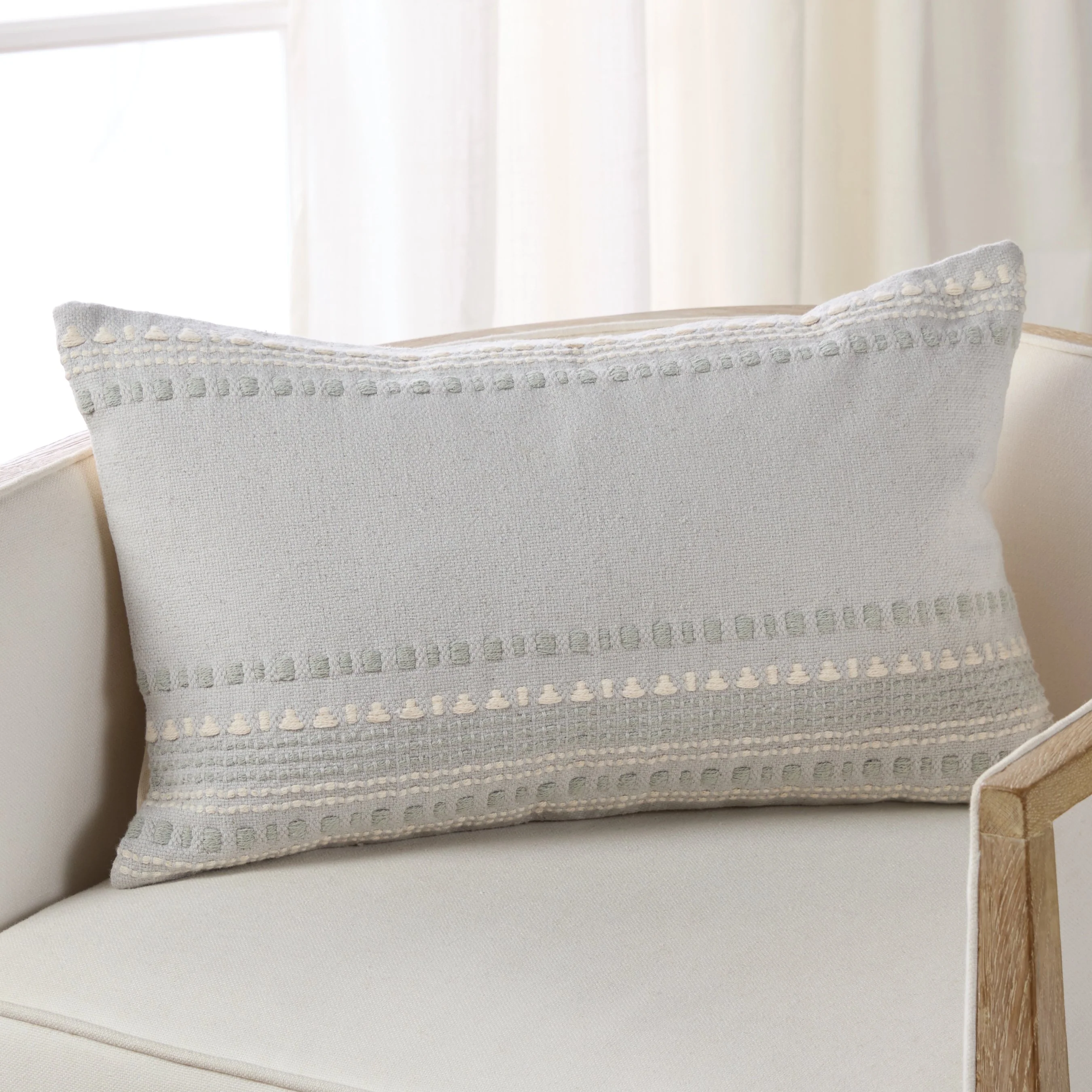 Sancha SNH02 Pillow - Image 8