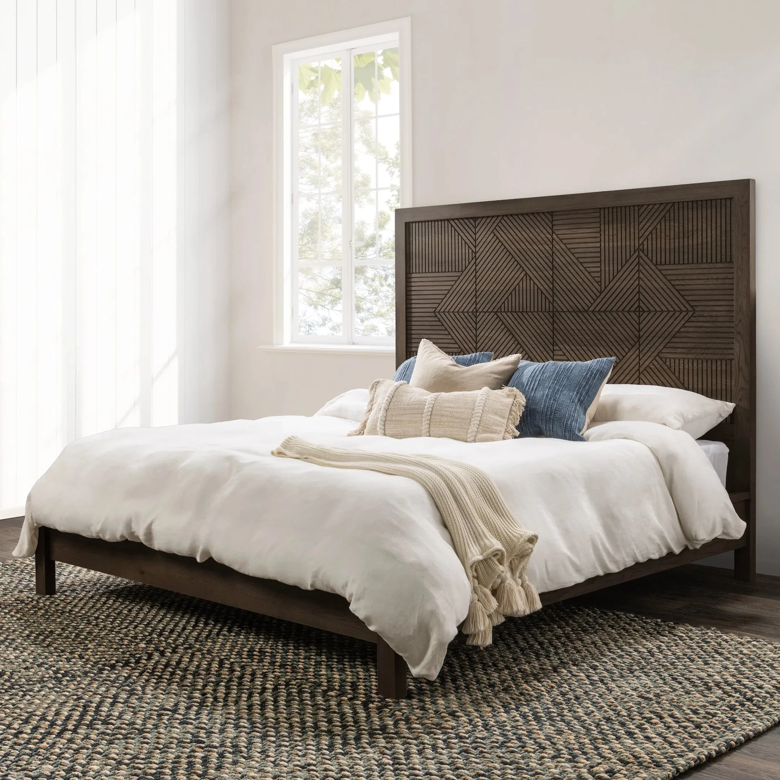 Santa Clara Platform Bed - Image 15