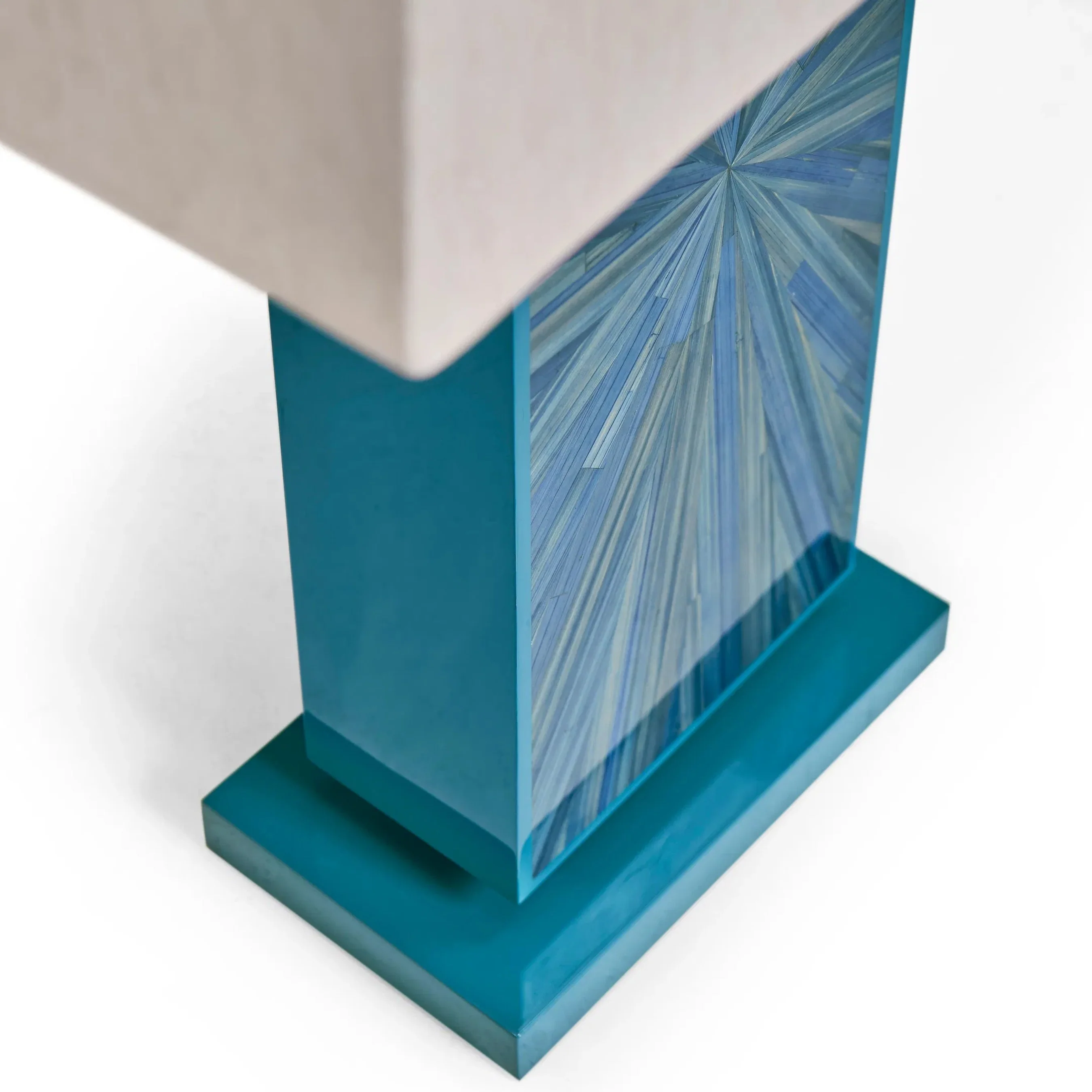 Sapphire Vertical Table Lamp - Image 9
