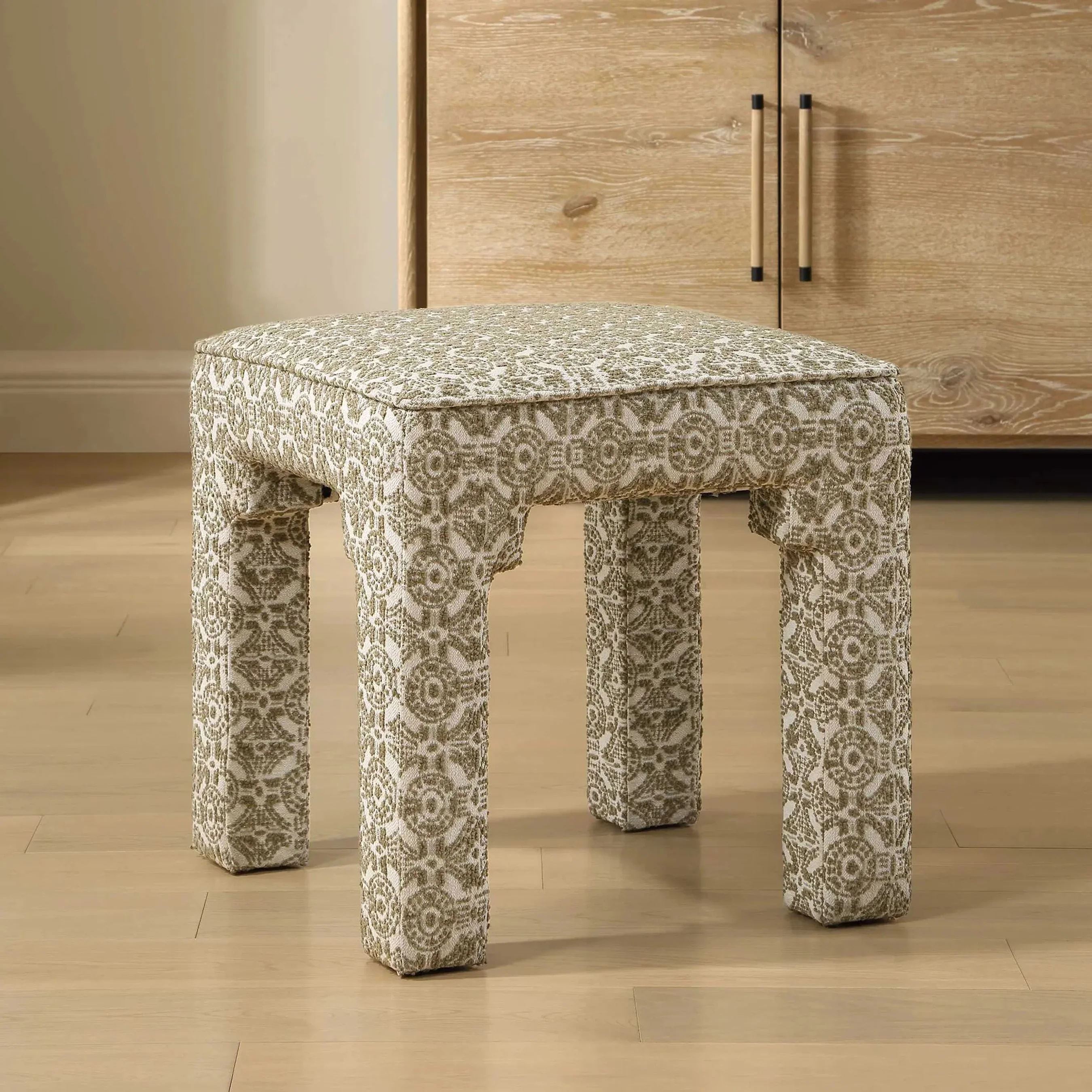 Satoria Upholstered Bench - Image 4