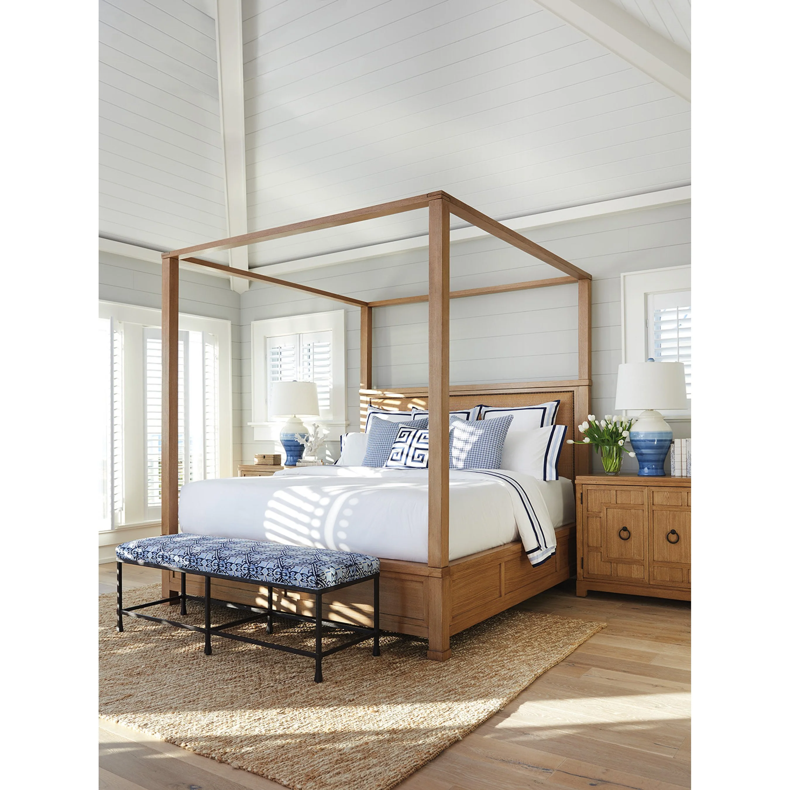 Shorecliff Canopy Bed - Image 9