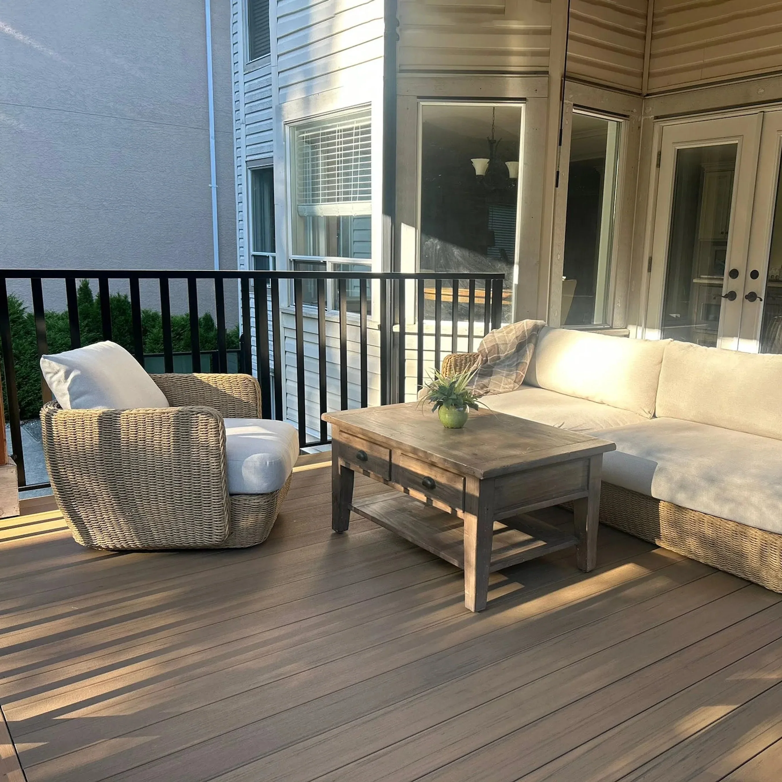 Siesta Outdoor Club Chair - Image 9