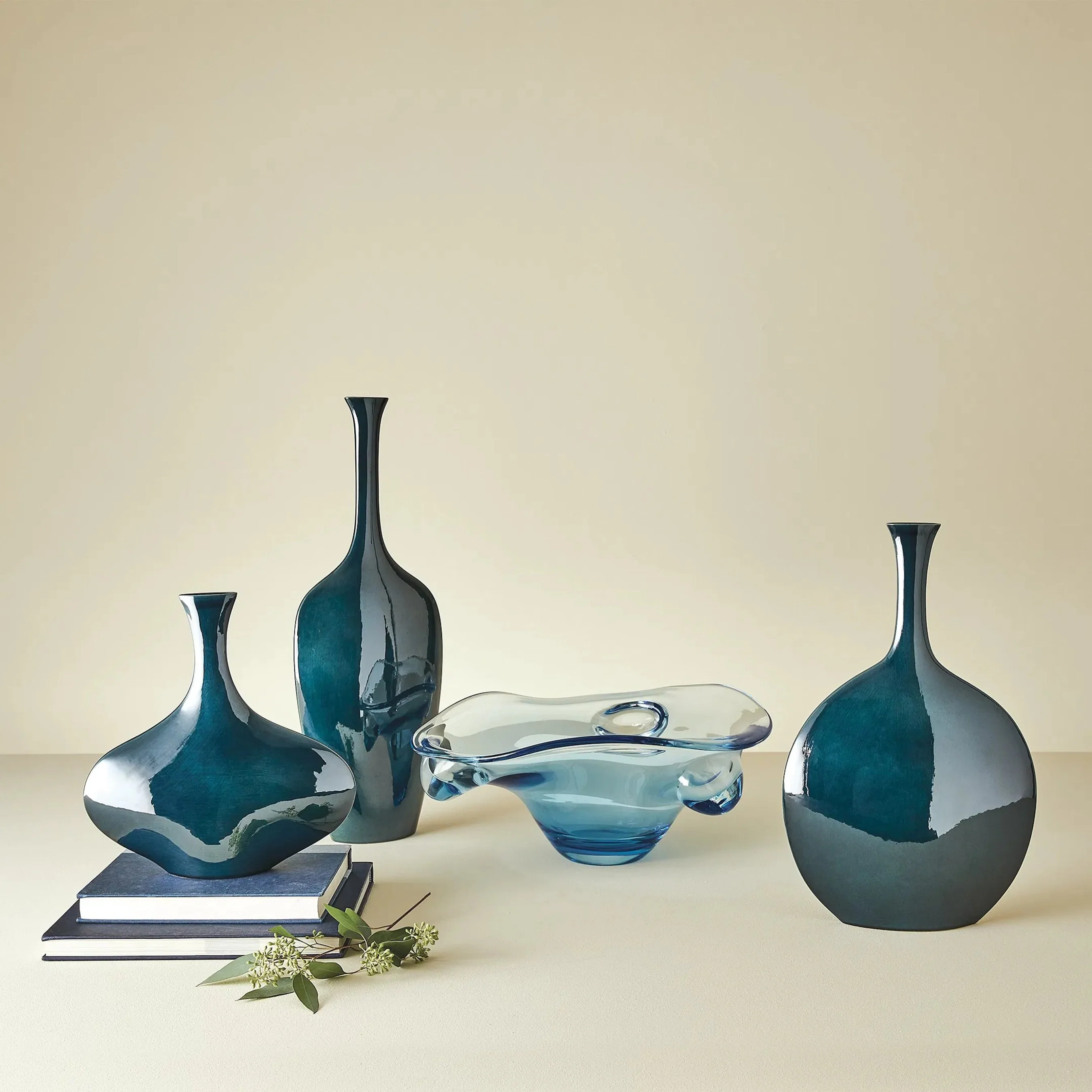 Silhouette Vase - Image 11