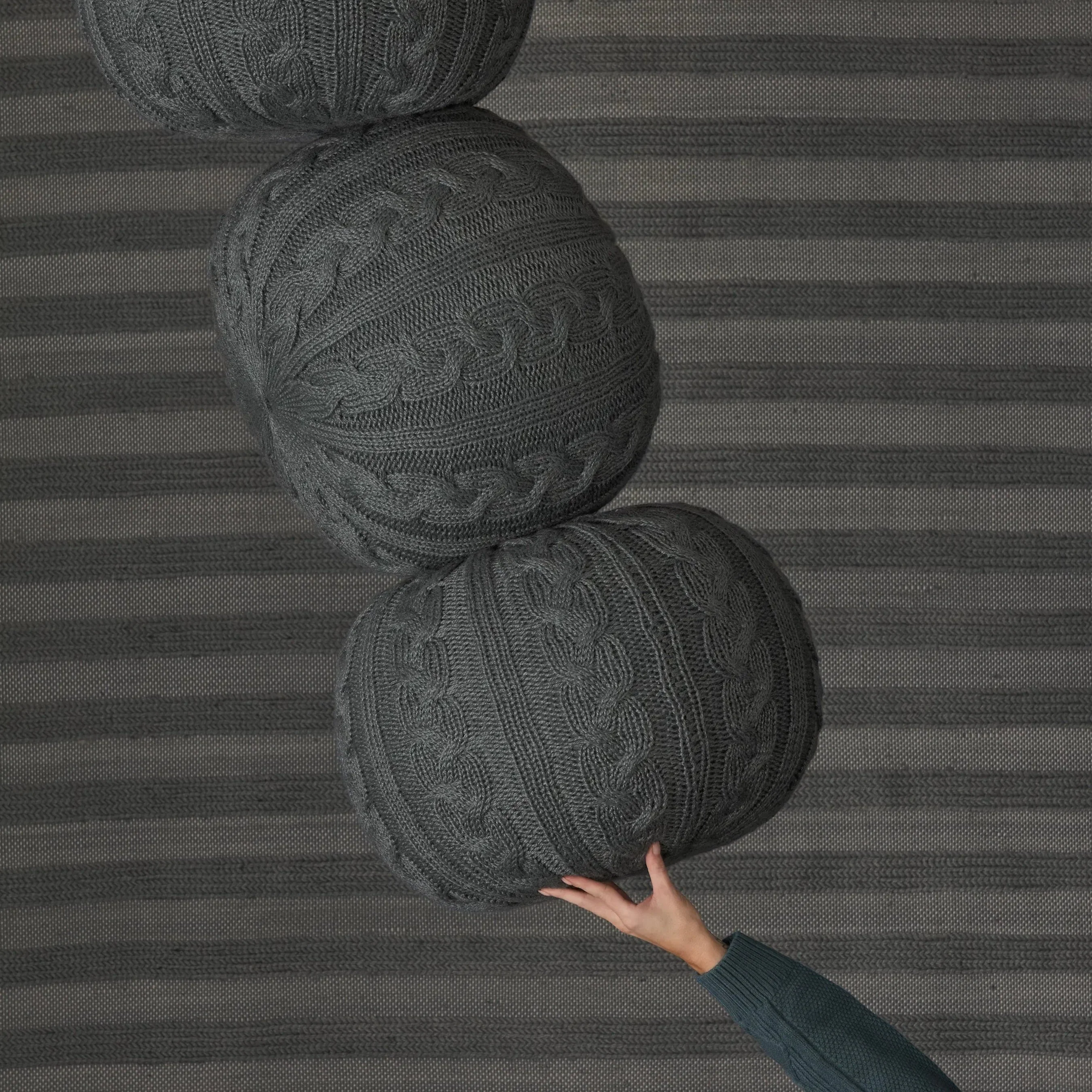 Sitka SIT03 Pouf - Image 4