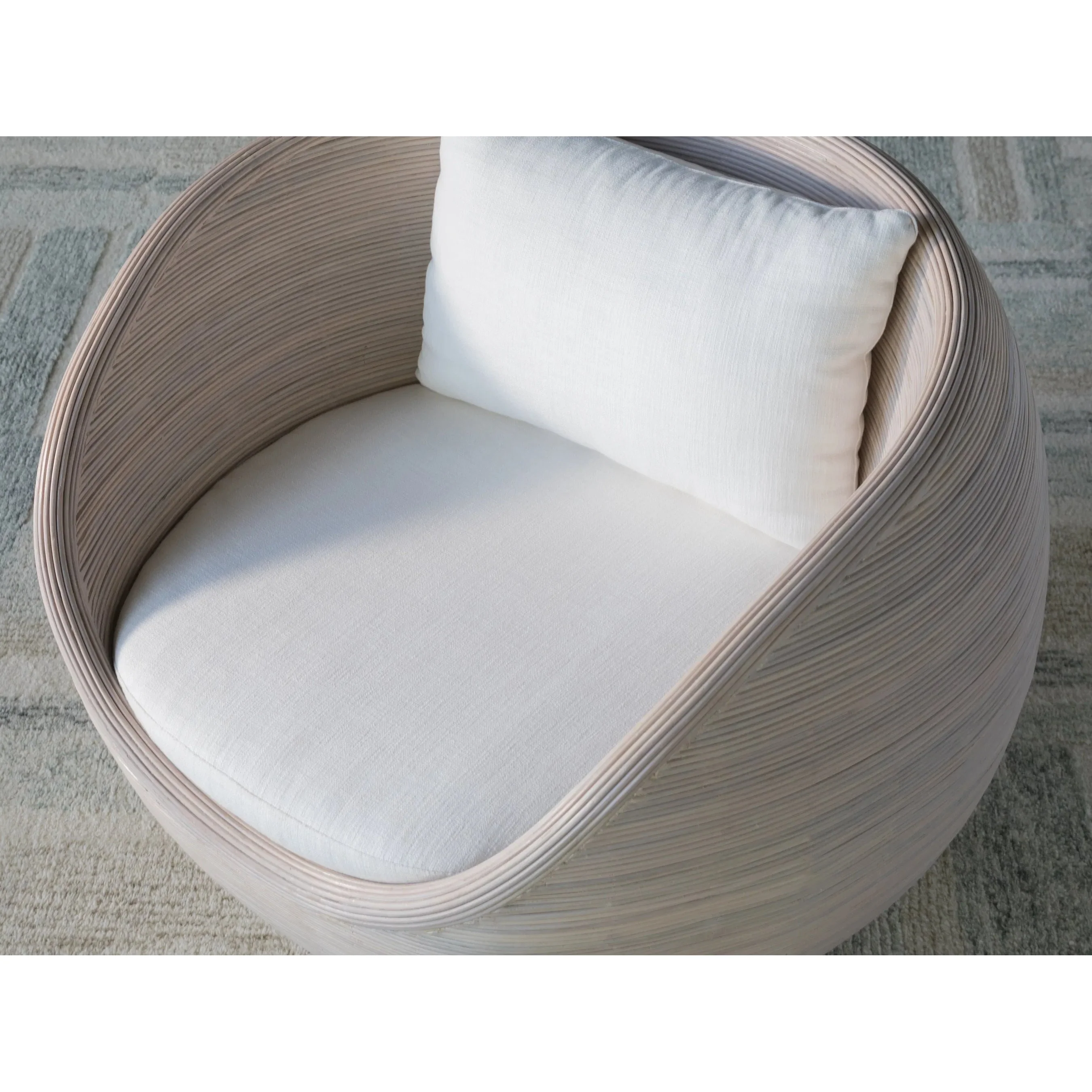 Solimar Rattan Swivel Chair - Image 5