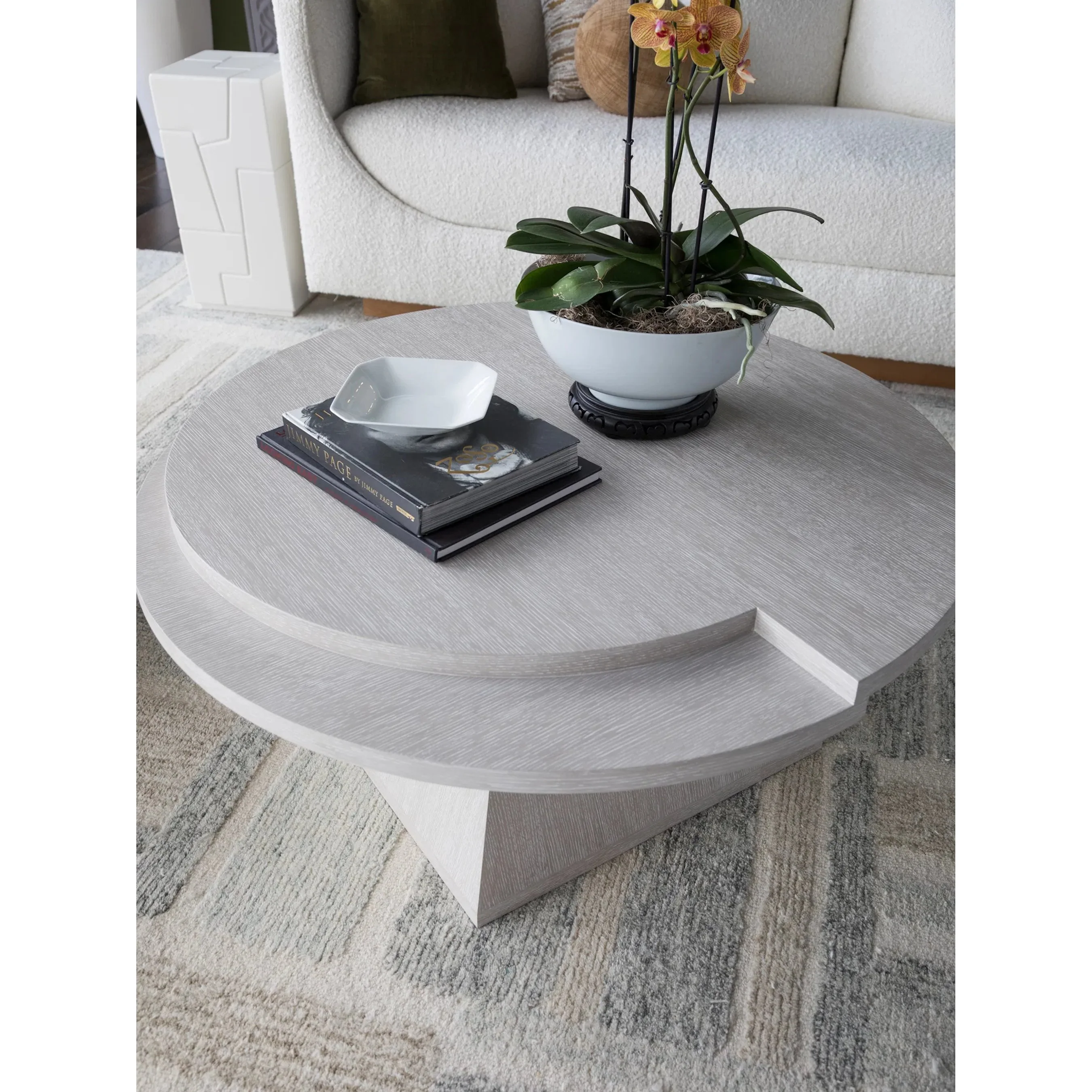 Solimar Round Cocktail Table - Image 5