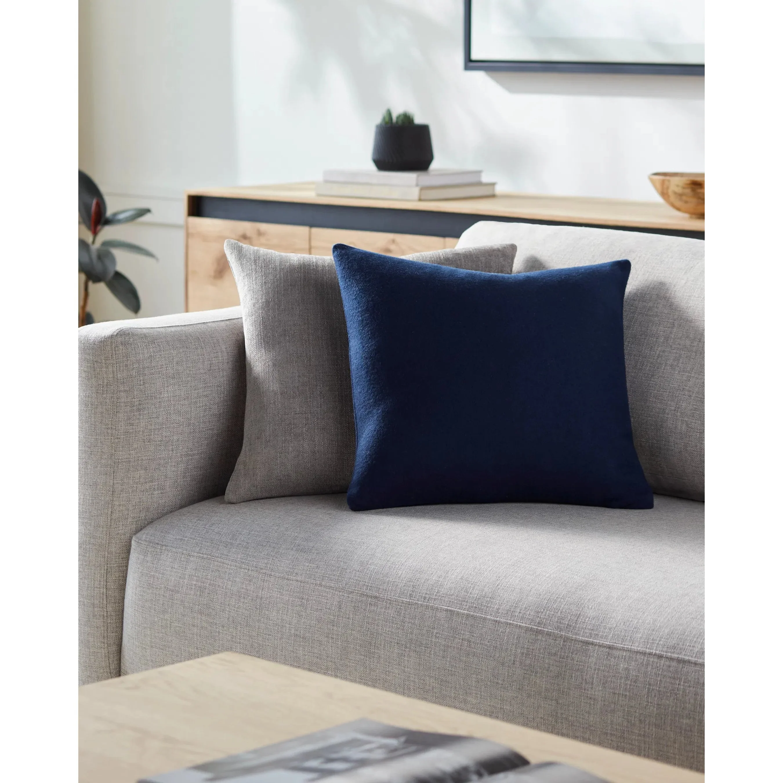 Stirling Pillow - 481734 - Image 17