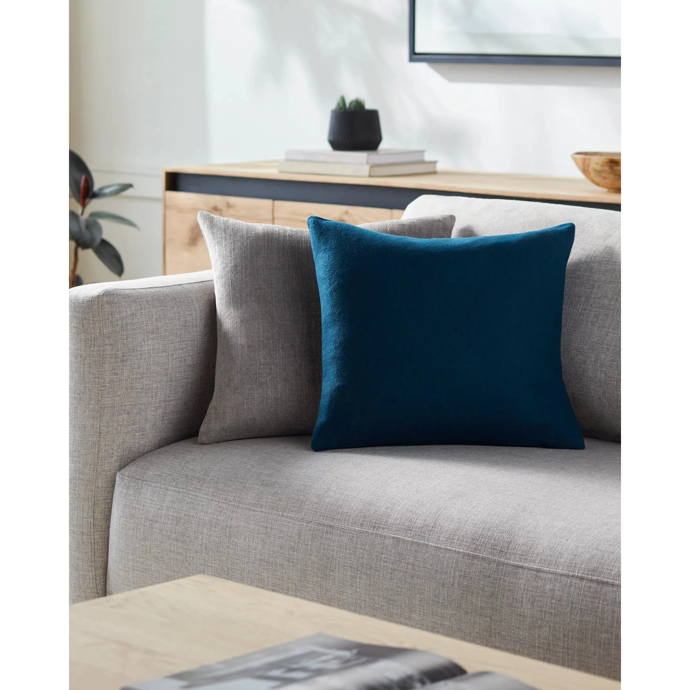 Stirling Pillow - 481734 - Image 18