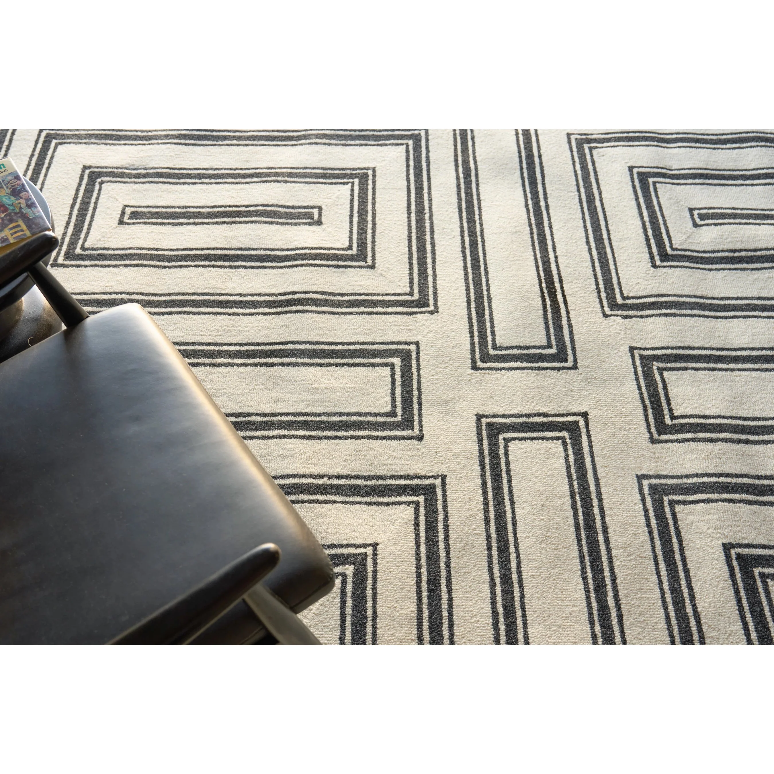 Studio 7531 Rug - Image 5