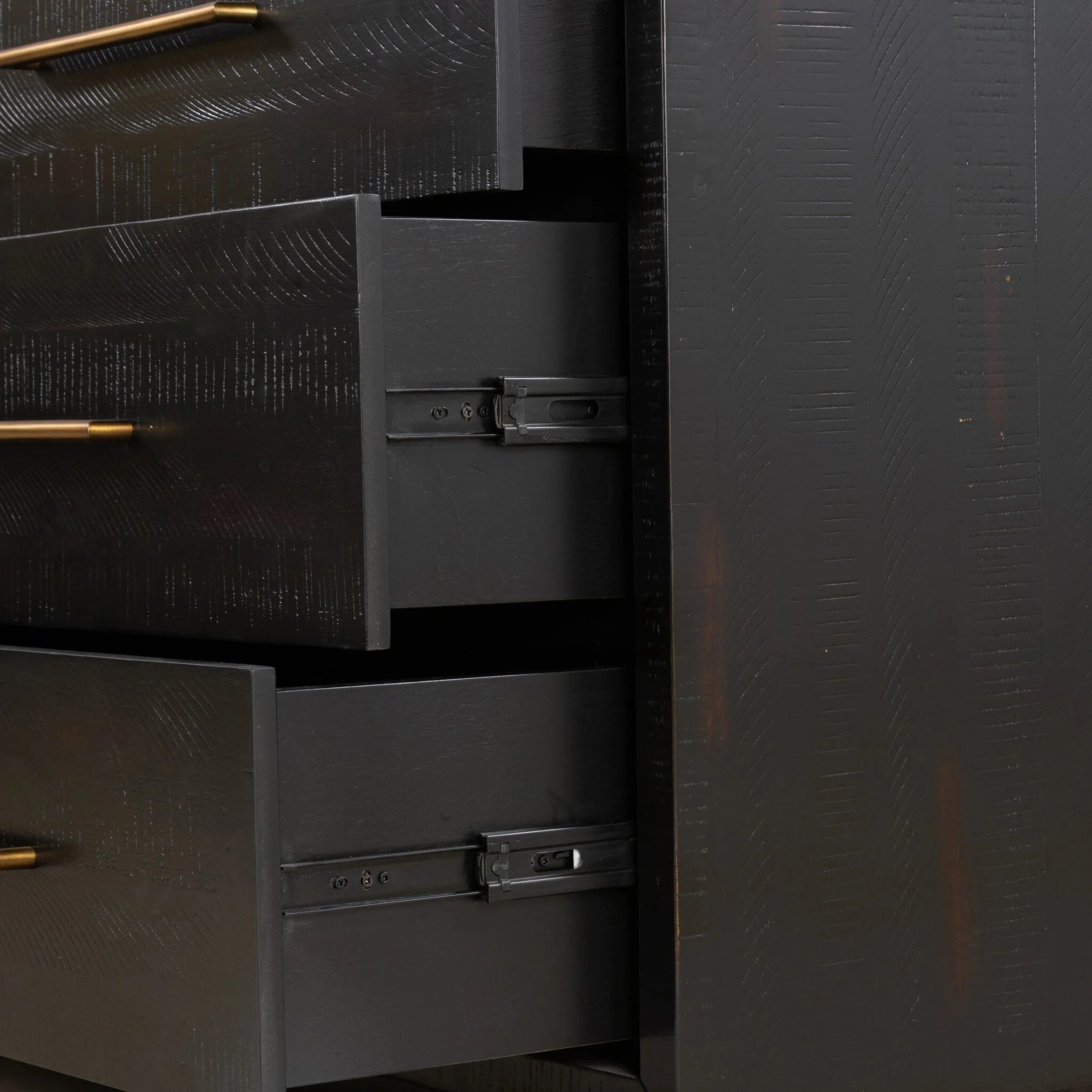 Suki 6 Drawer Dresser - Image 9