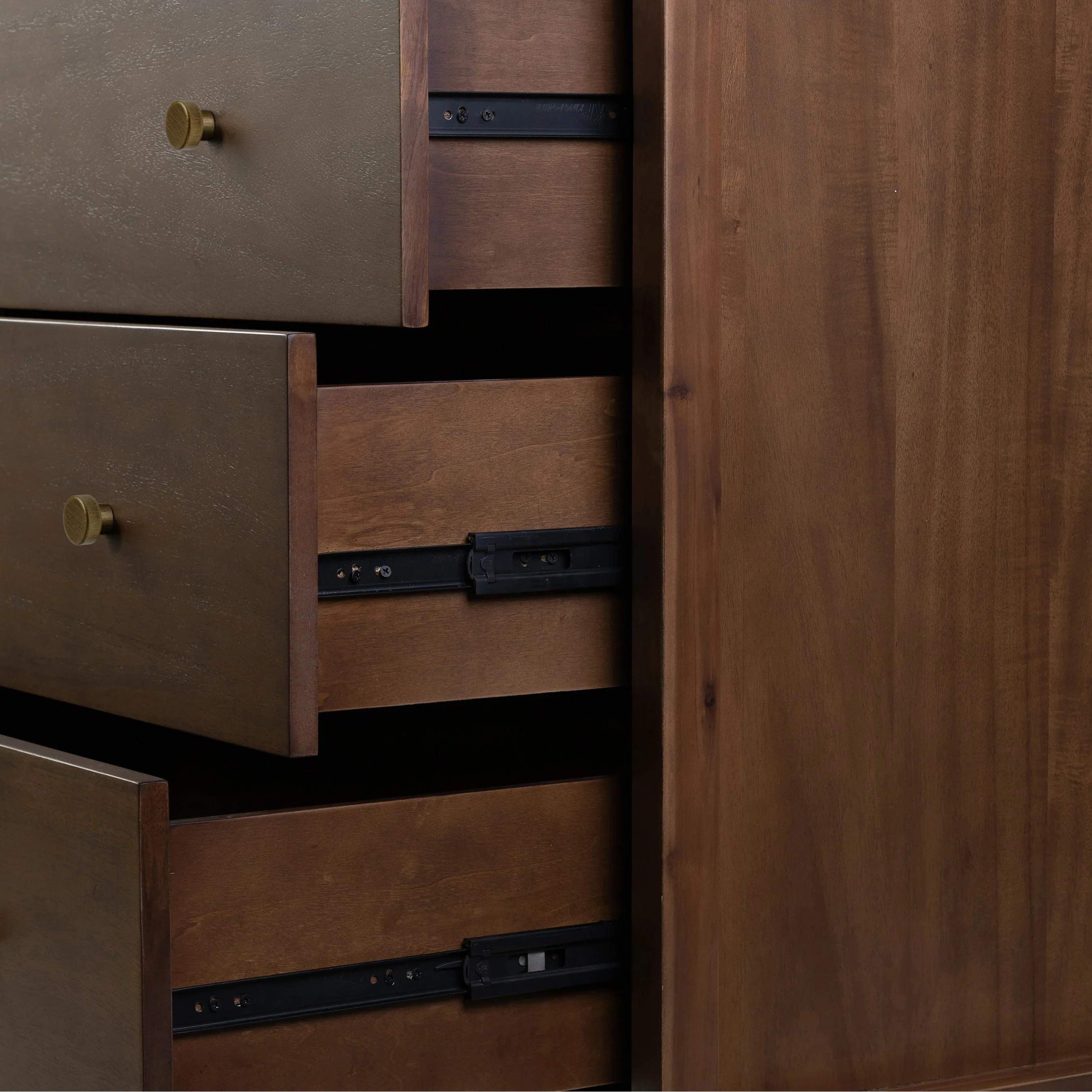 Sullivan 10 Drawer Dresser - Image 17