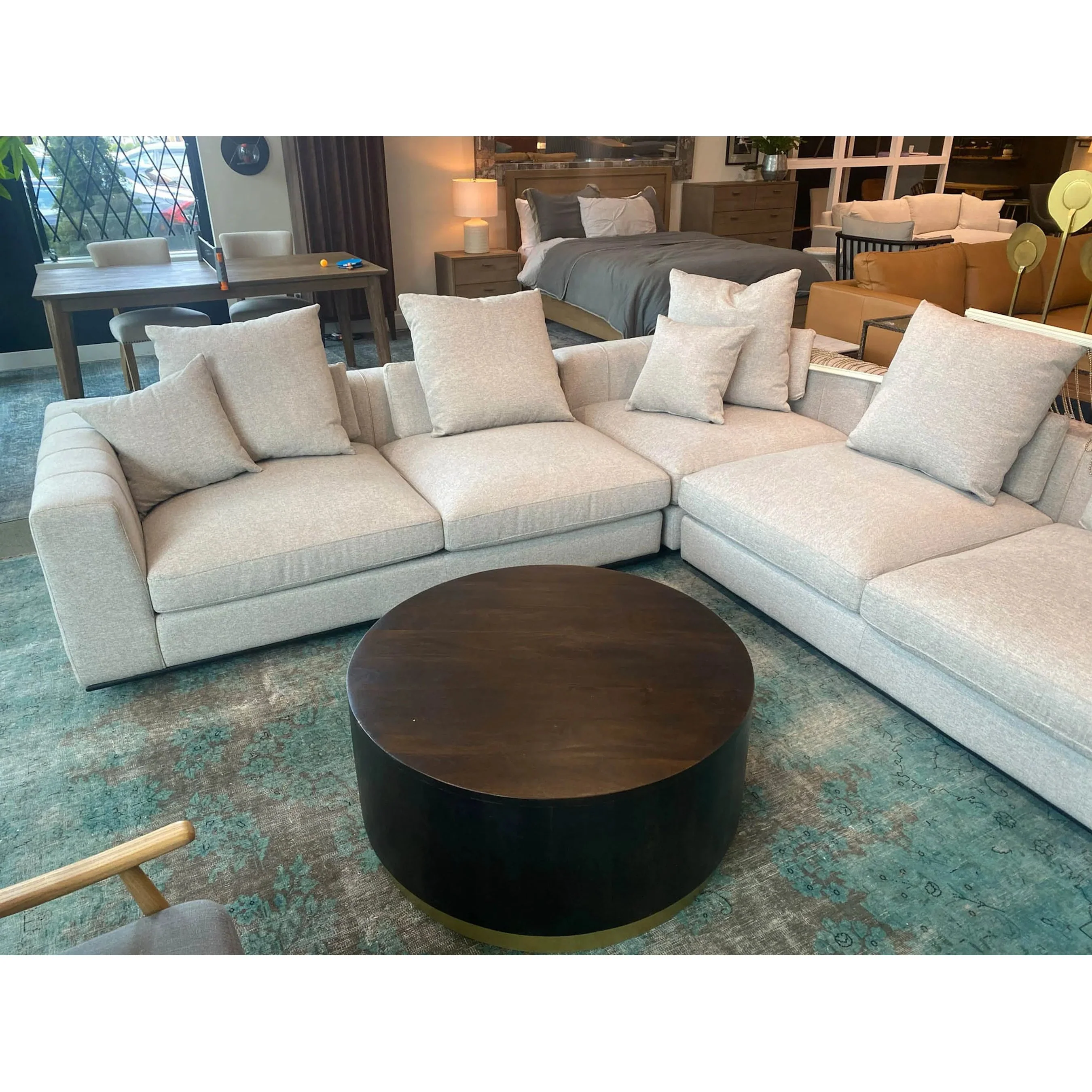 Sullivan Sectional RHF Sofa - Image 9