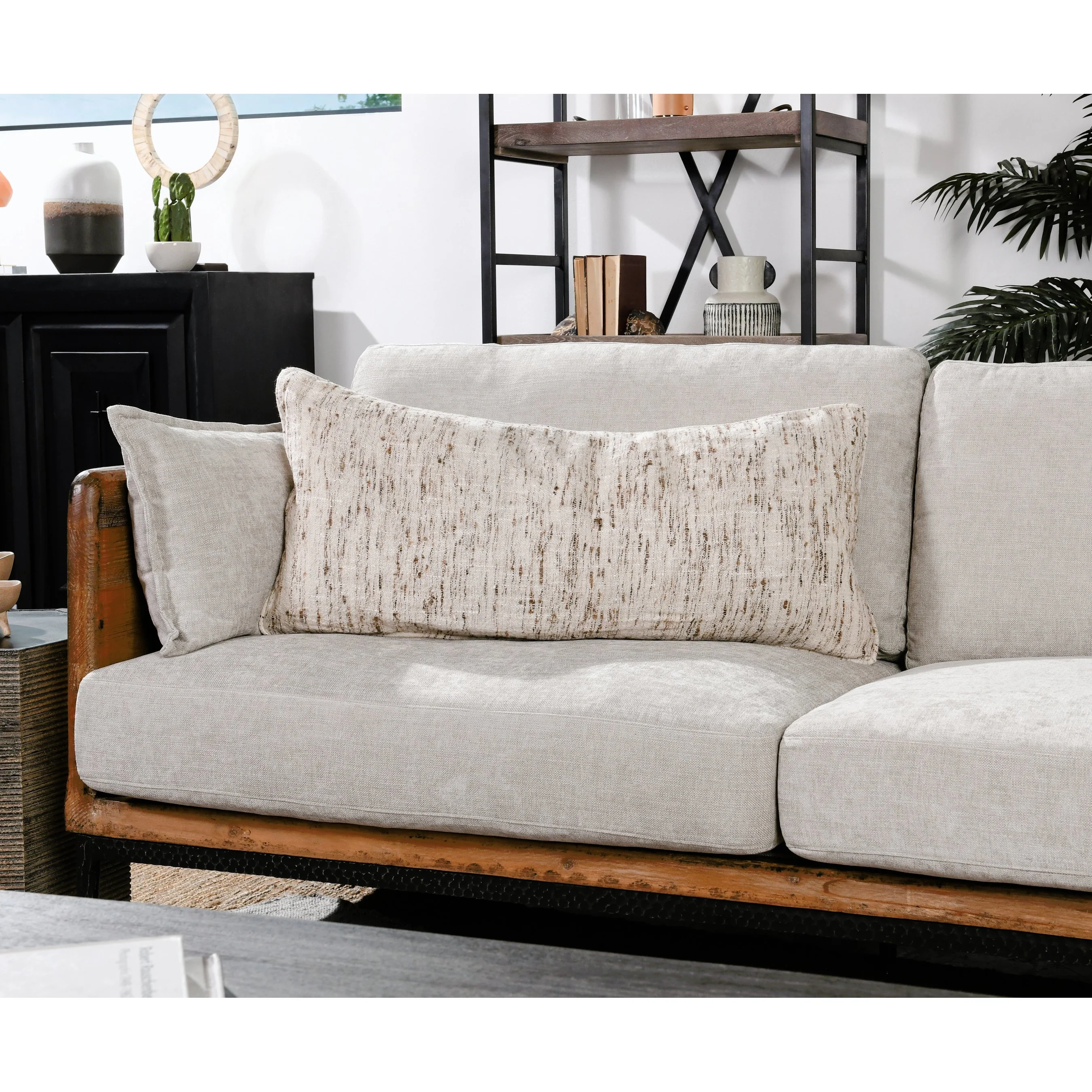 Tavi Throw Pillow - Image 4