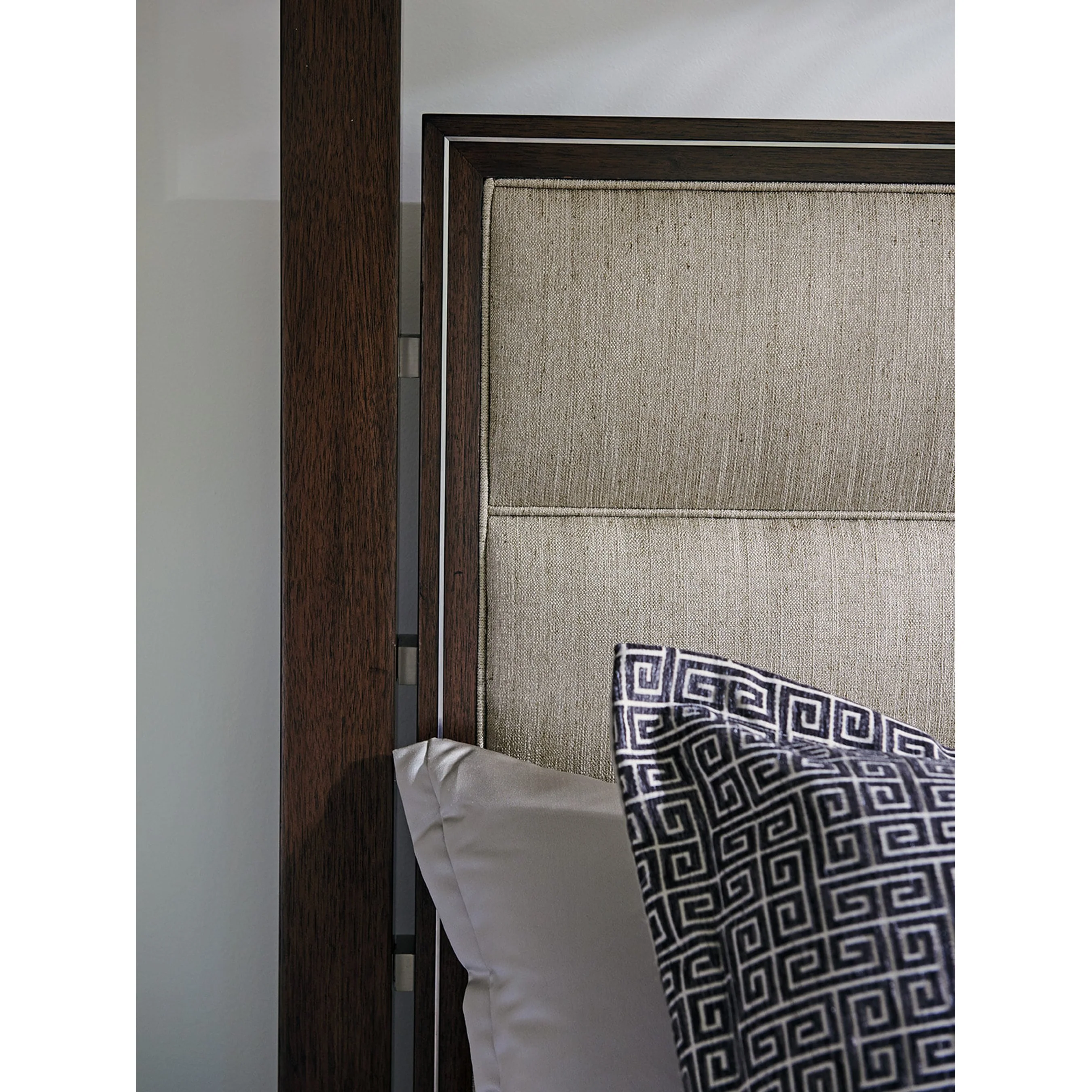 Terranea Poster Bed - Image 3