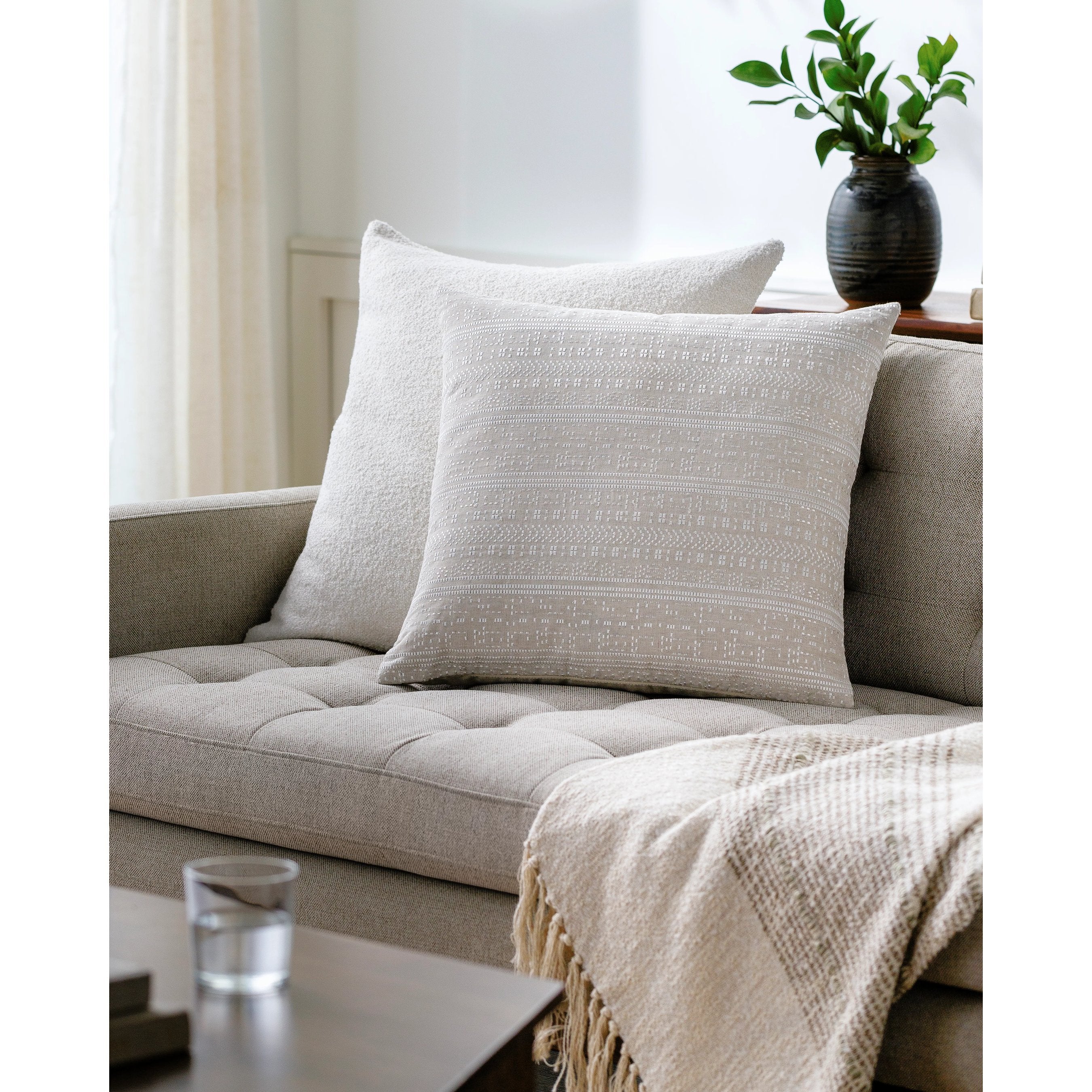 Theodore Accent Pillow - 532621 - Image 5