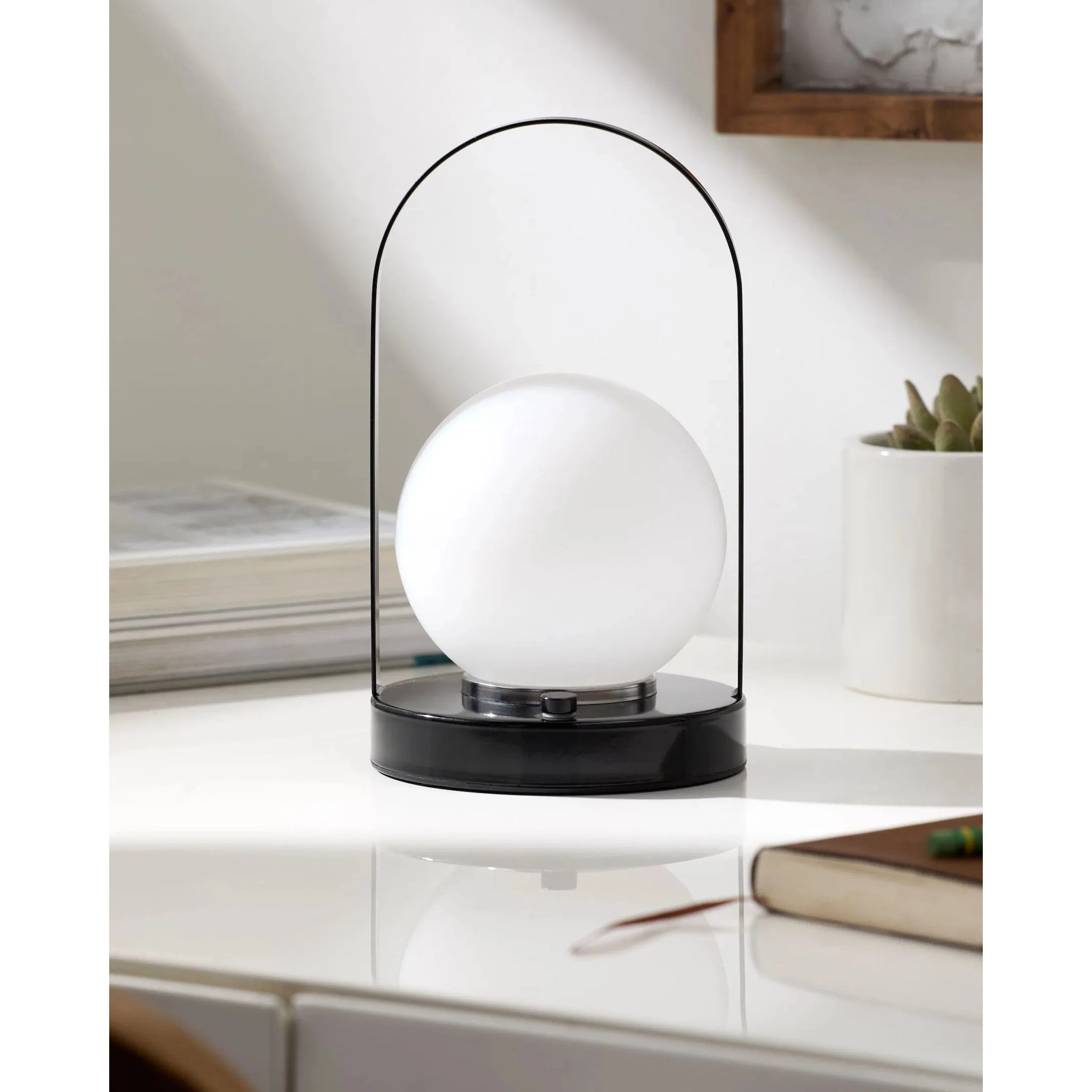 Toricella Black Accent Table Lamp - Image 2
