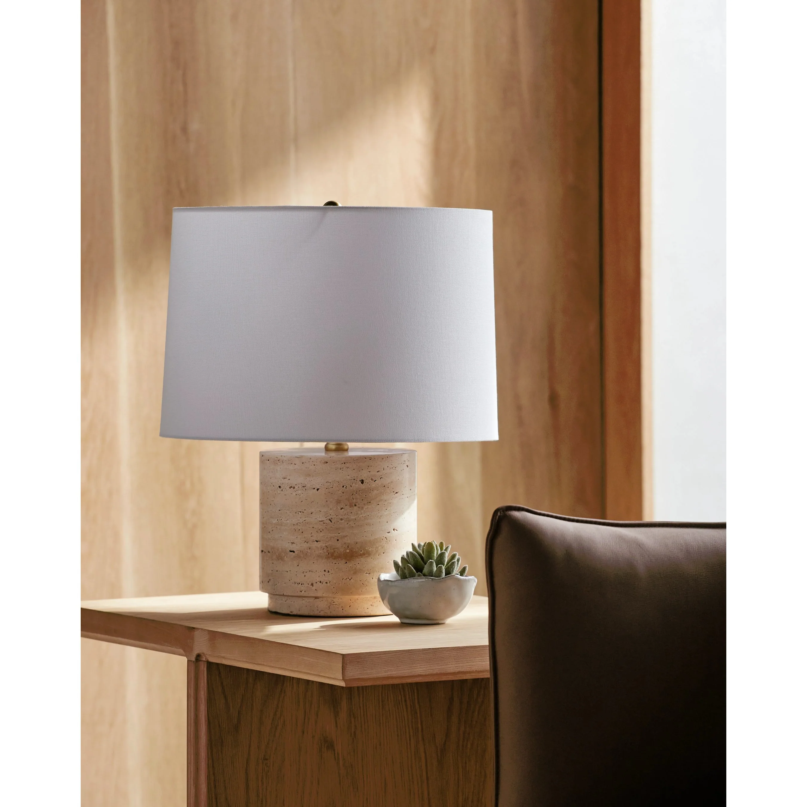 Travera Accent Table Lamp - 531380 - Image 6