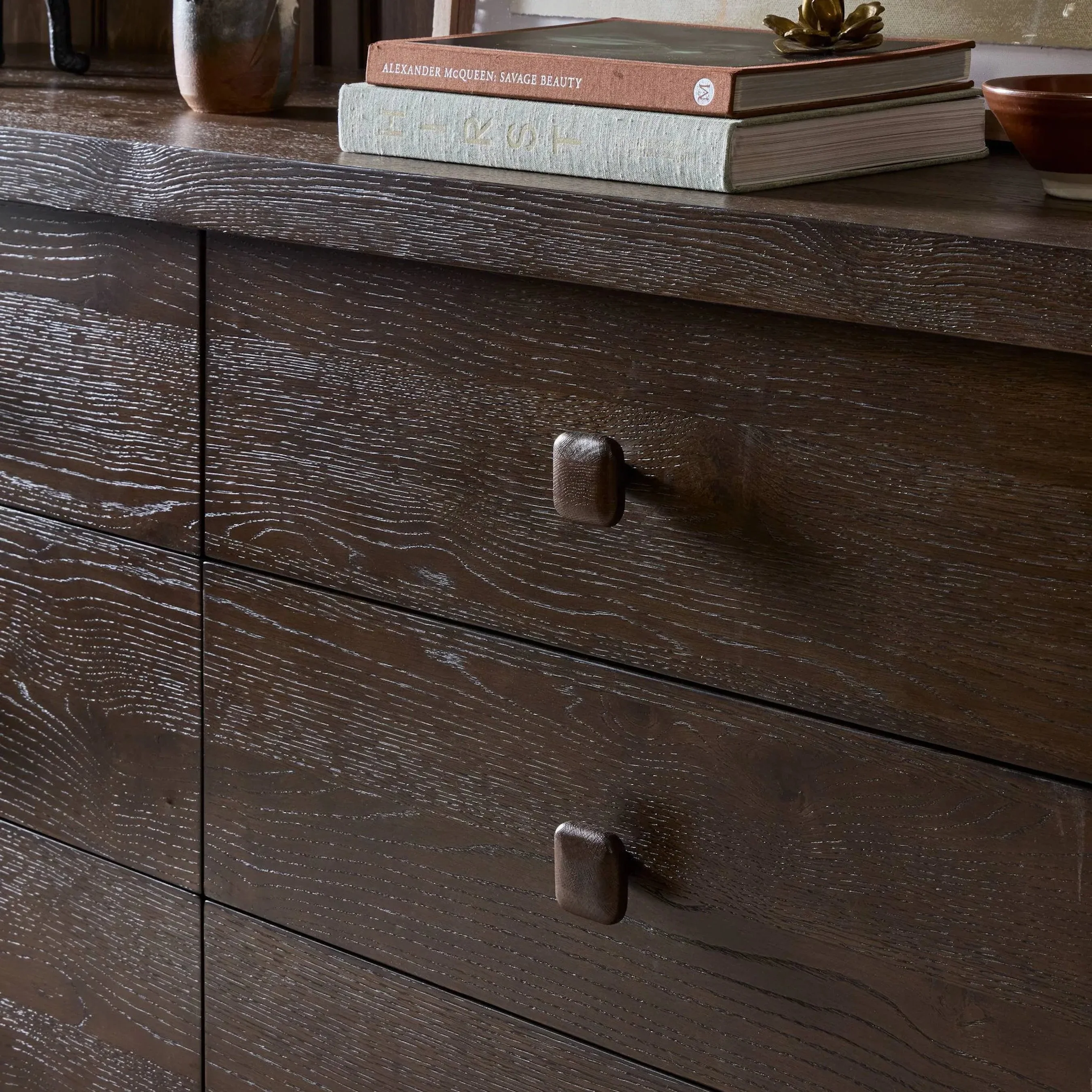 Valen 6 Drawer Dresser - Image 14
