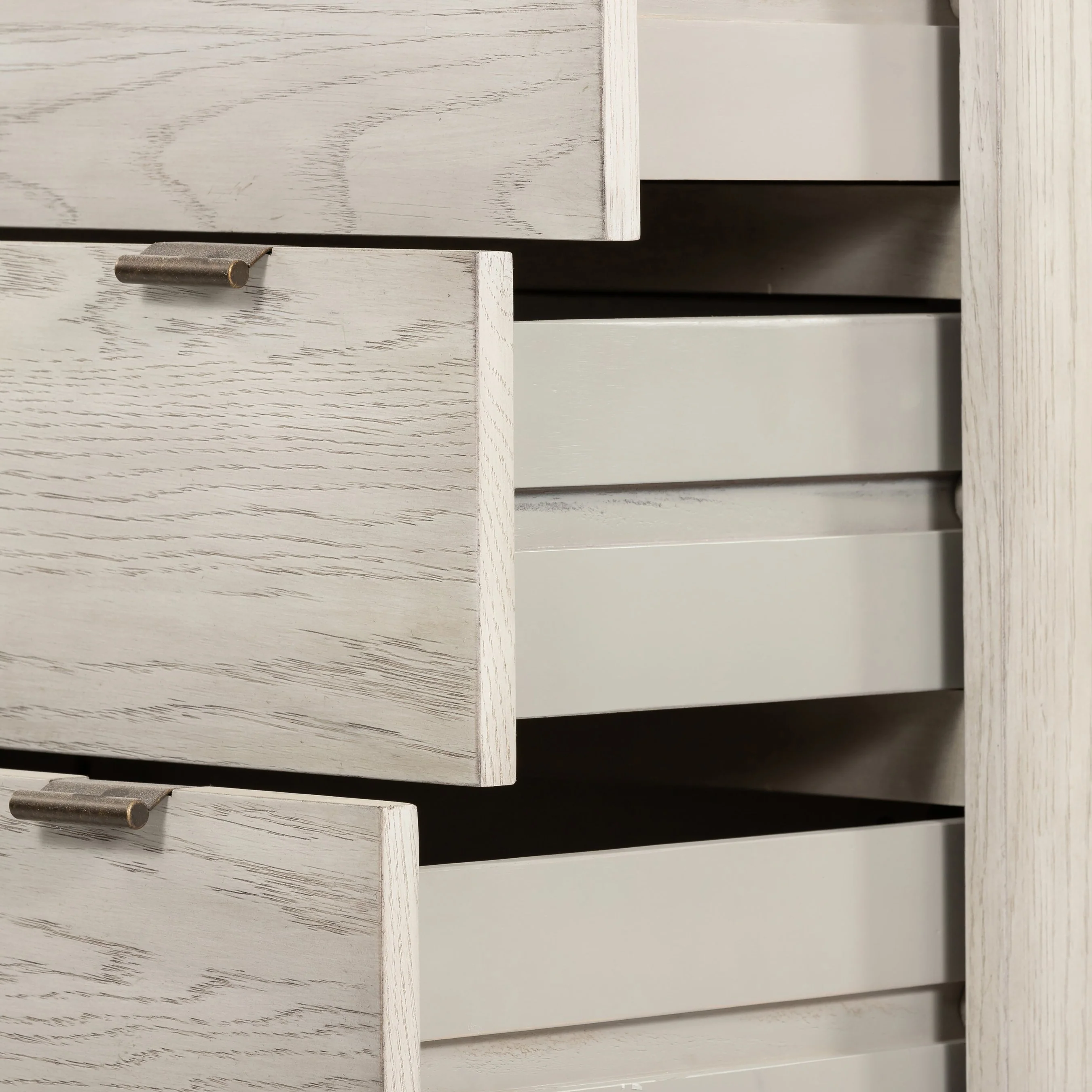 Viggo Tall Dresser - Image 6
