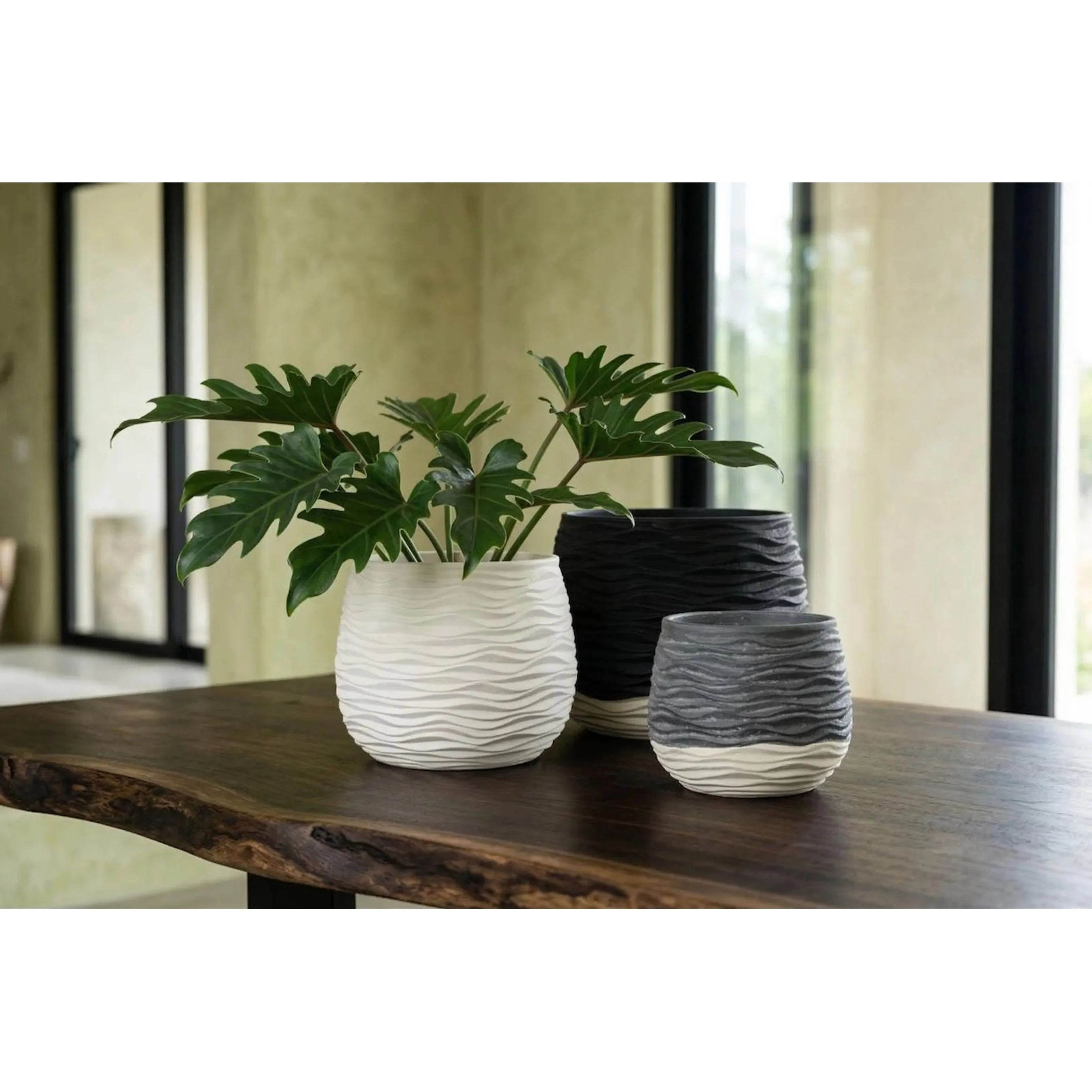 Wavy Vase - Image 15