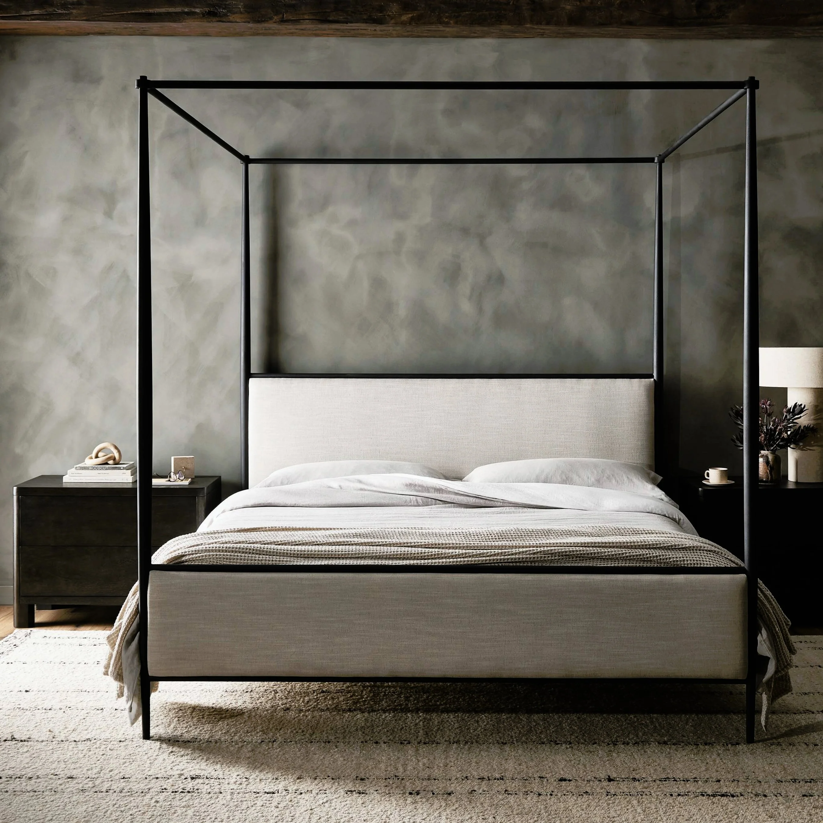 Xander Canopy Bed - Image 17