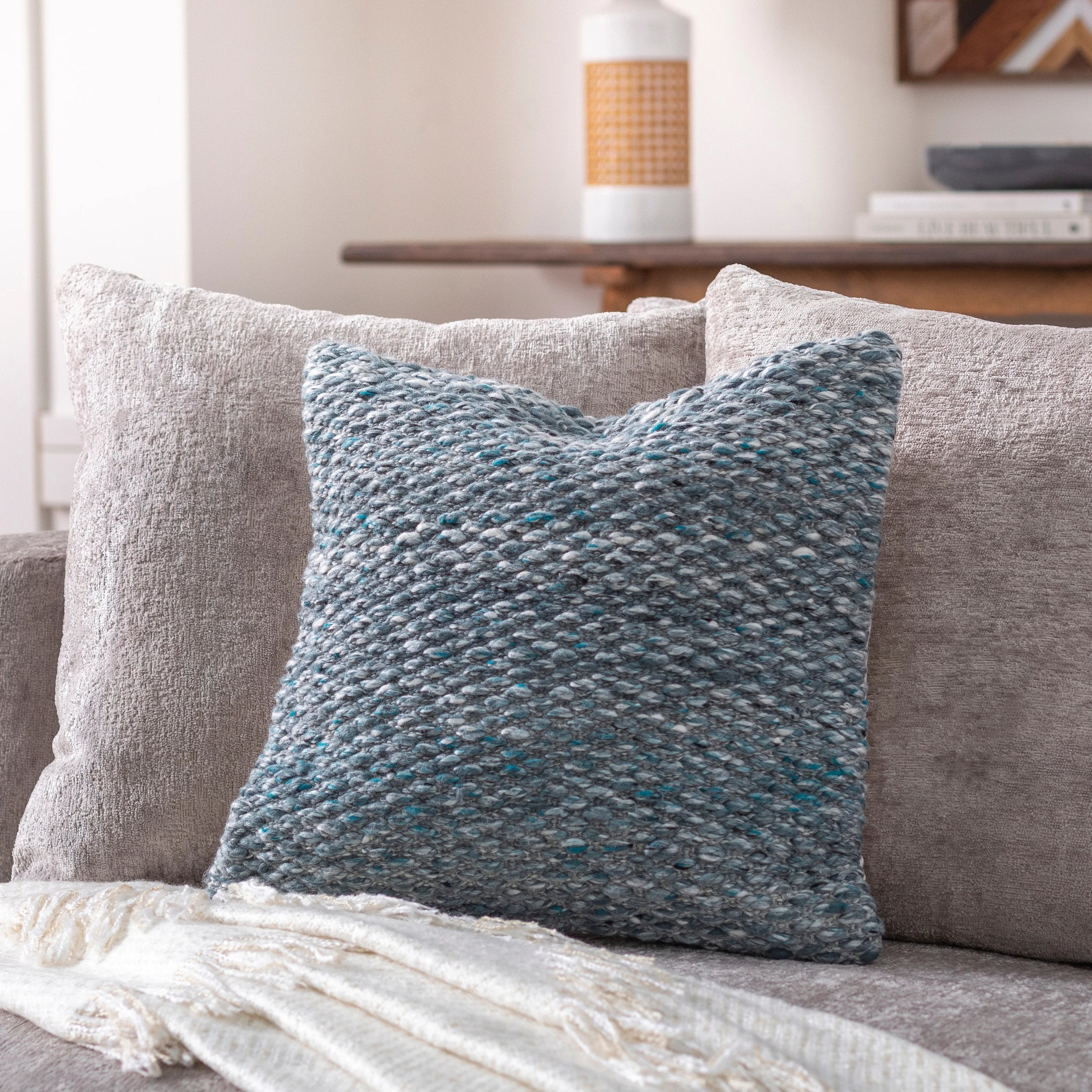 Zayden Pillow - 8918 - Image 5