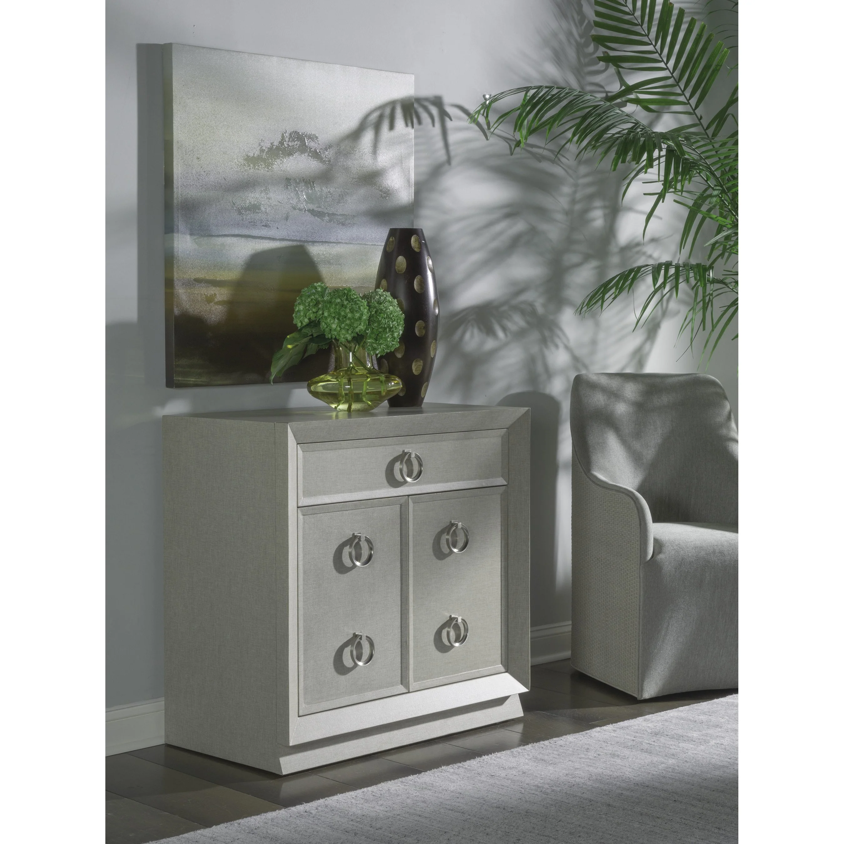 Zeitgeist Linen Hall Door Chest - Image 8